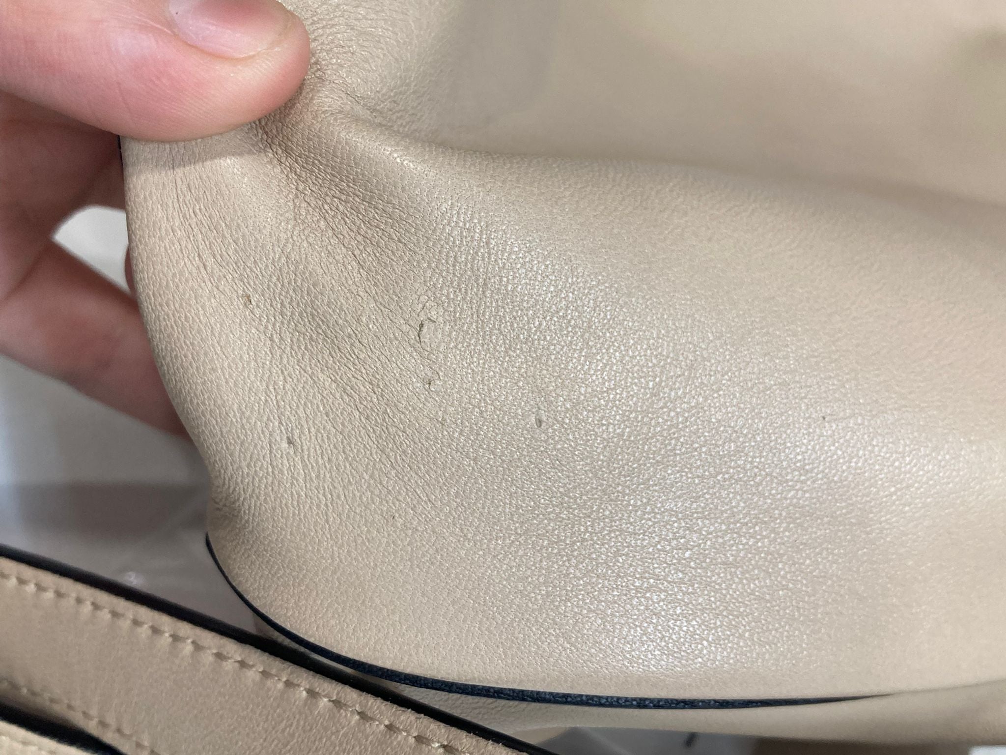 Loewe Flamenco Knot Beige Piel y Bandolera