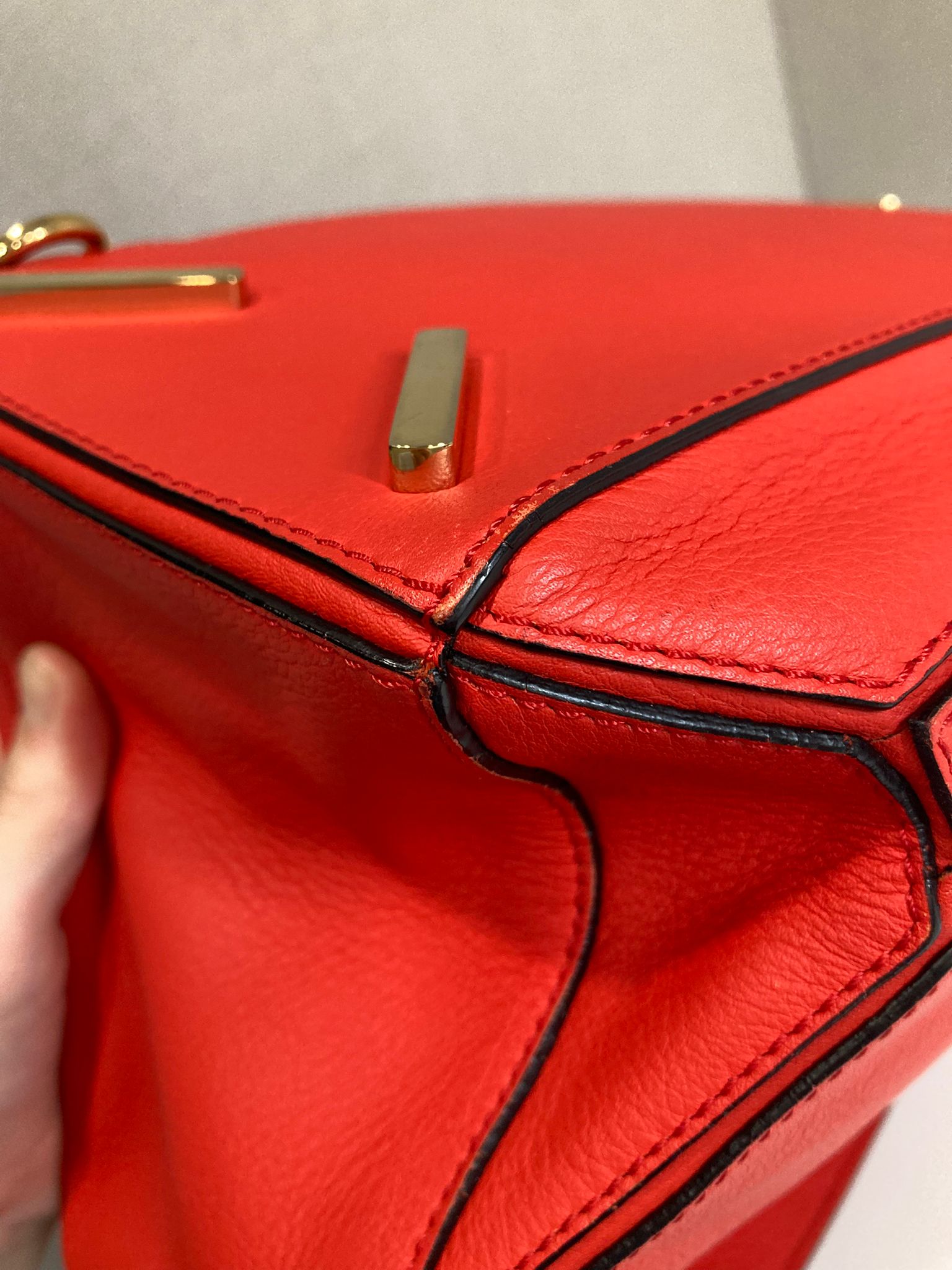 Loewe Puzzle Mediano Rojo