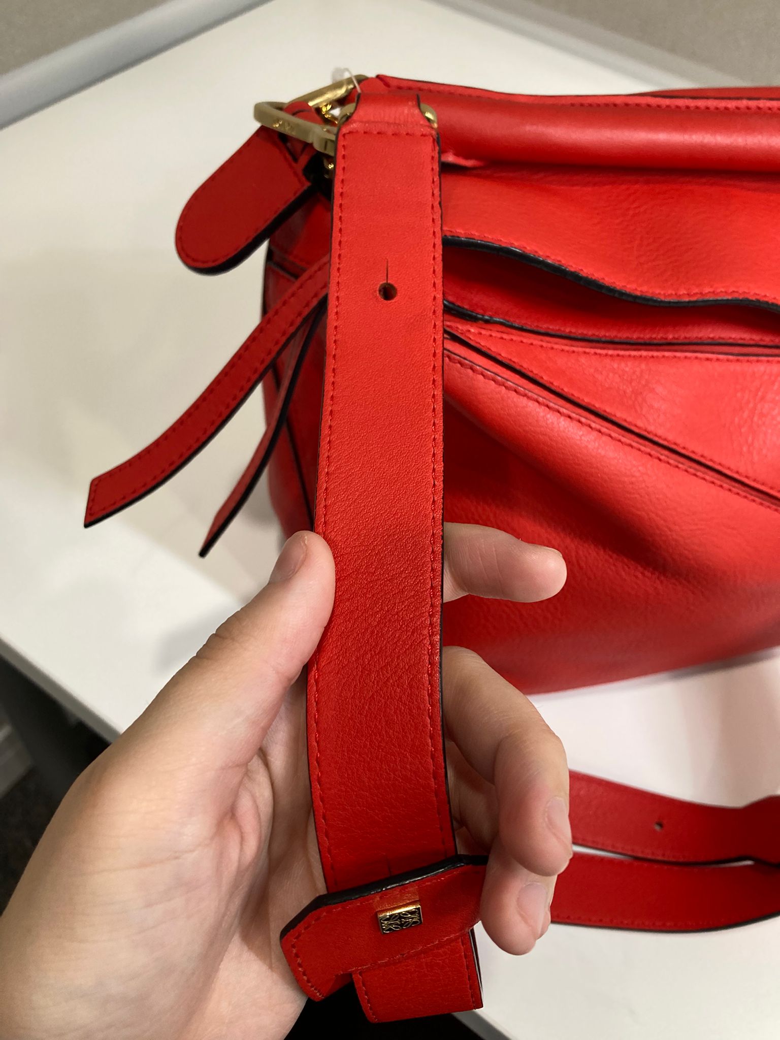 Loewe Puzzle Mediano Rojo