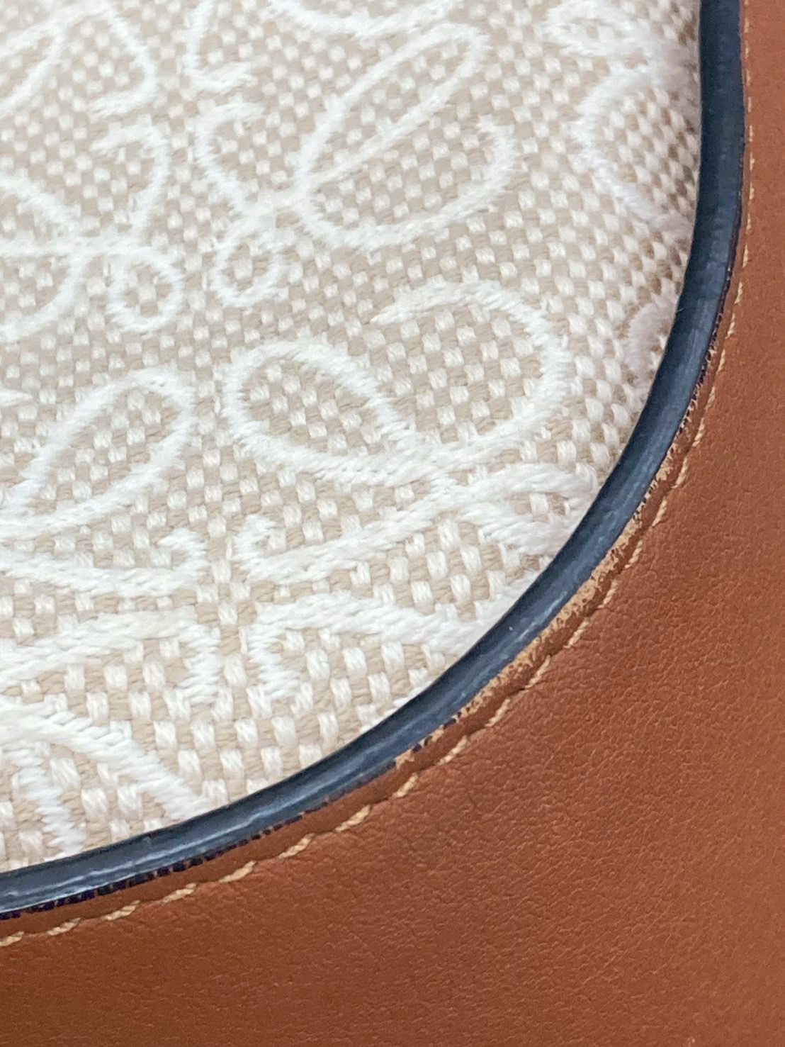 Loewe hammock small anagrama en canvas y piel camel