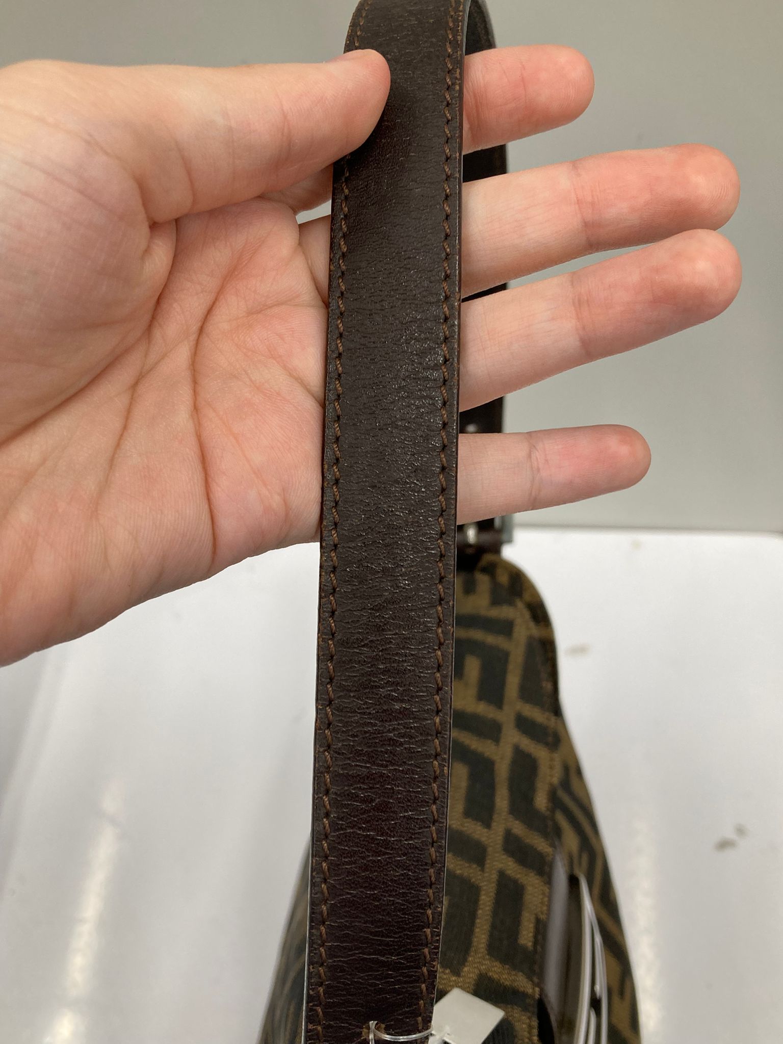 Fendi Baguette Zucca con doble solapa marrón
