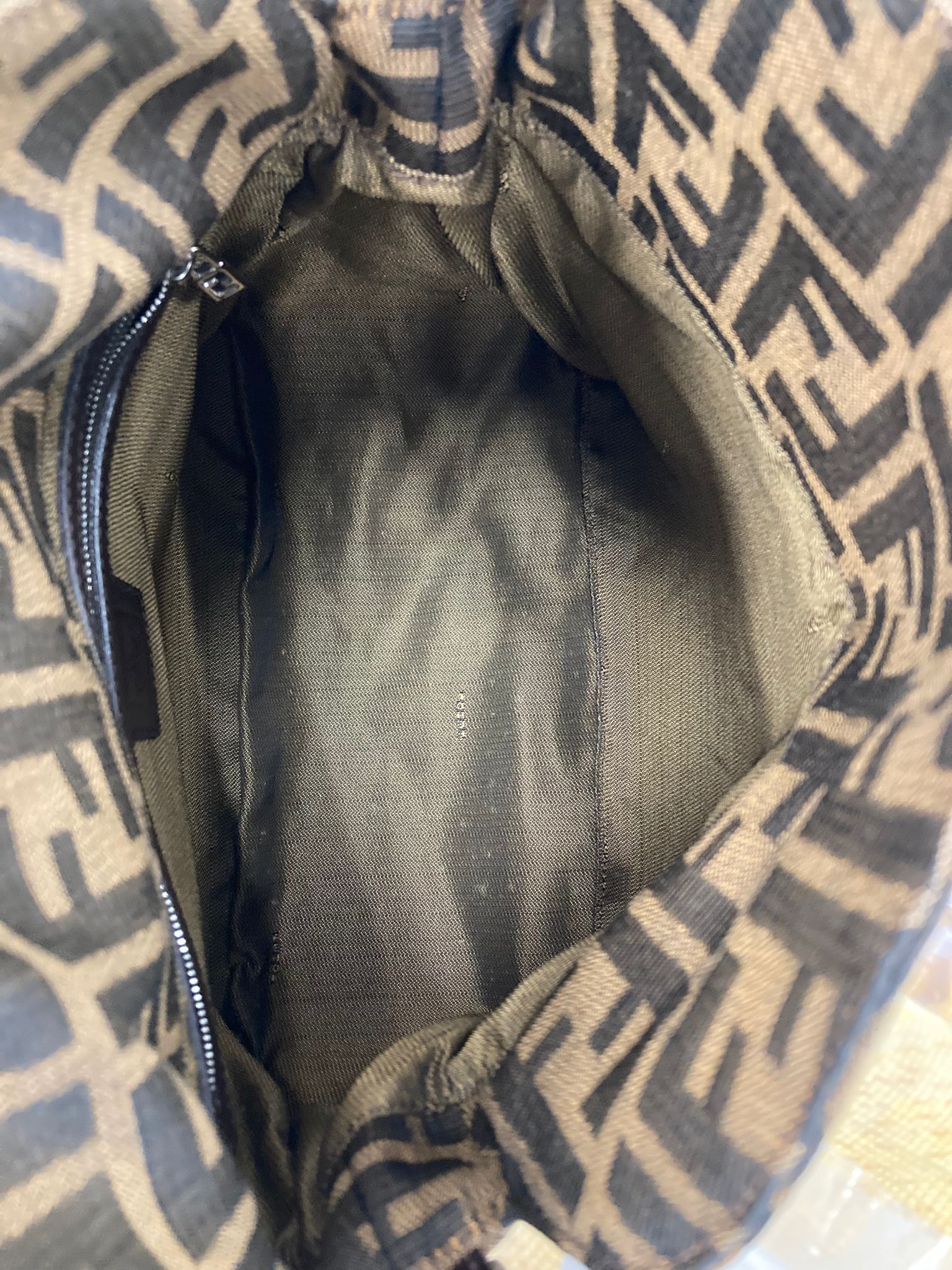 Fendi Baguette Zucca con doble solapa marrón