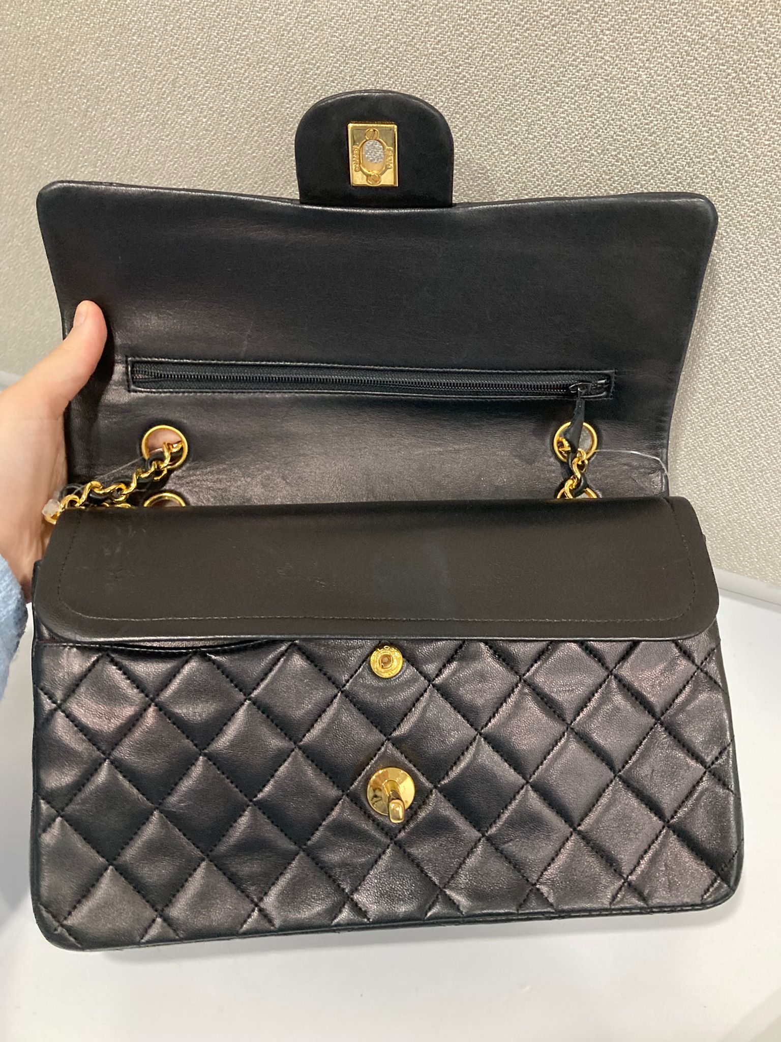 Chanel Timeless Classic Flap Medium Double Flap 25 Negro Lambskin - serie 1