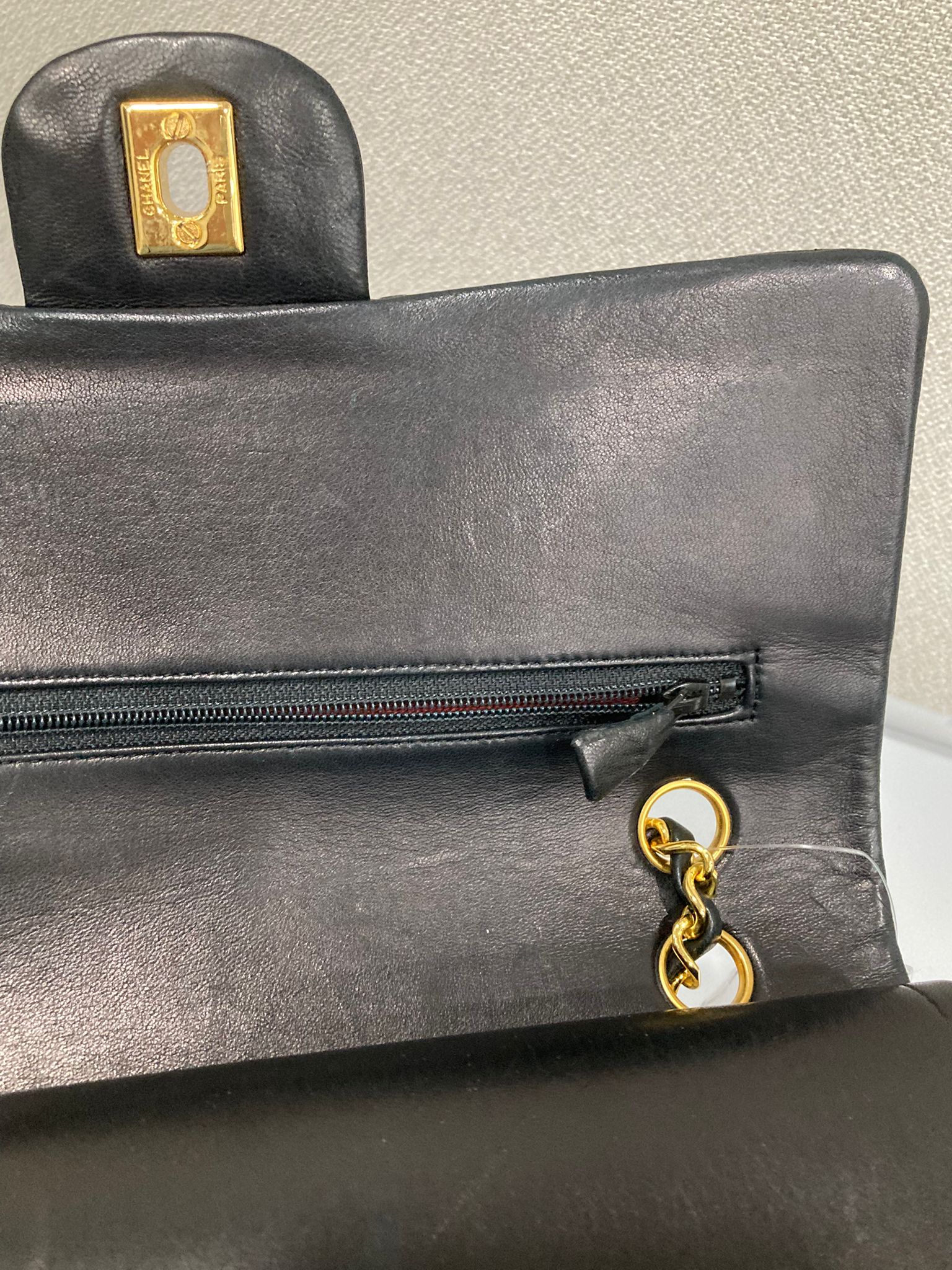 Chanel Timeless Classic Flap Medium Double Flap 25 Negro Lambskin - serie 1