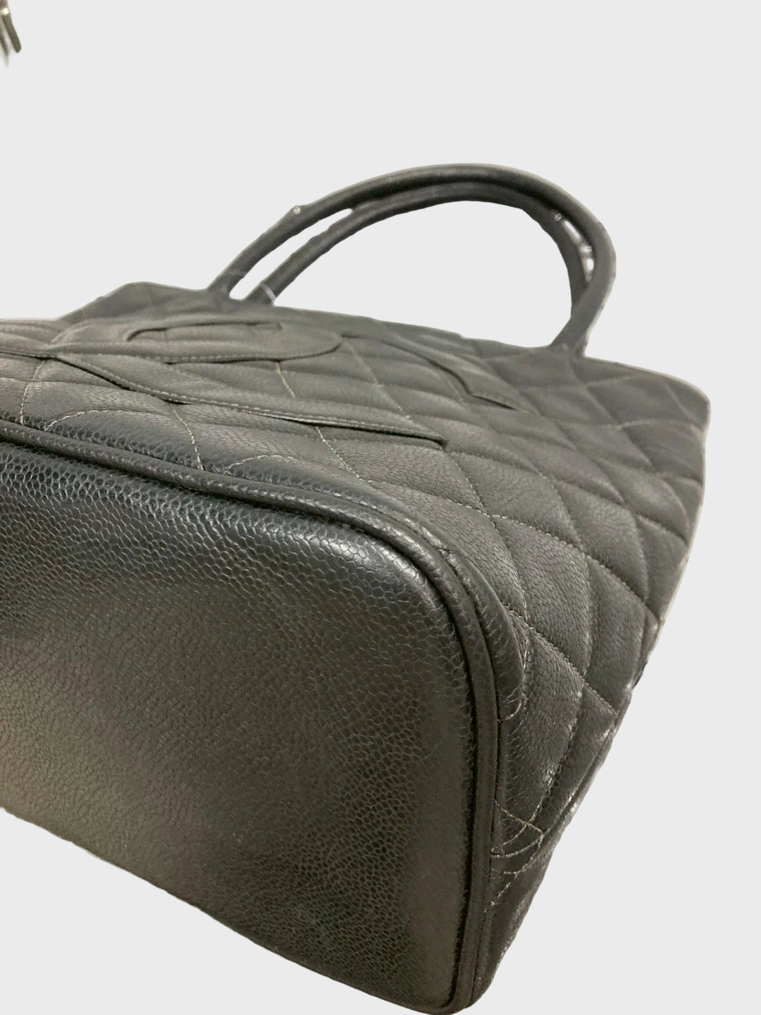 Chanel Medallion Tote Negro Caviar vintage serie 5
