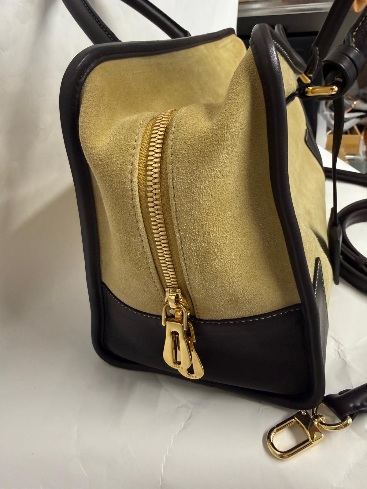 Loewe Amazona 36 Ante Oro — Modelo Nuevo
