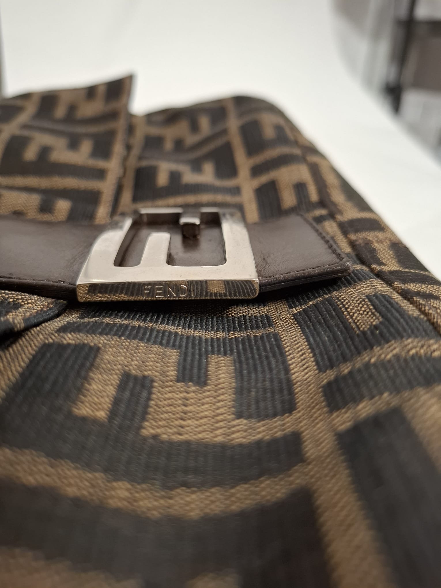 Fendi Baguette Clásica Zucca