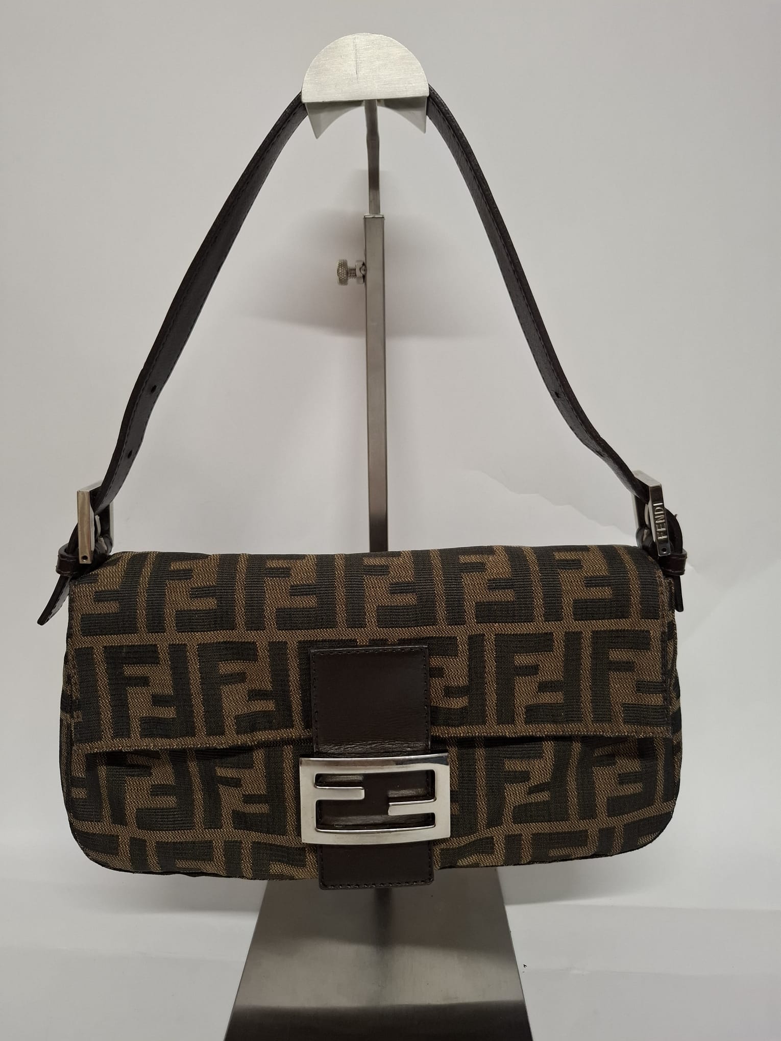 Fendi Baguette Clásica Zucca