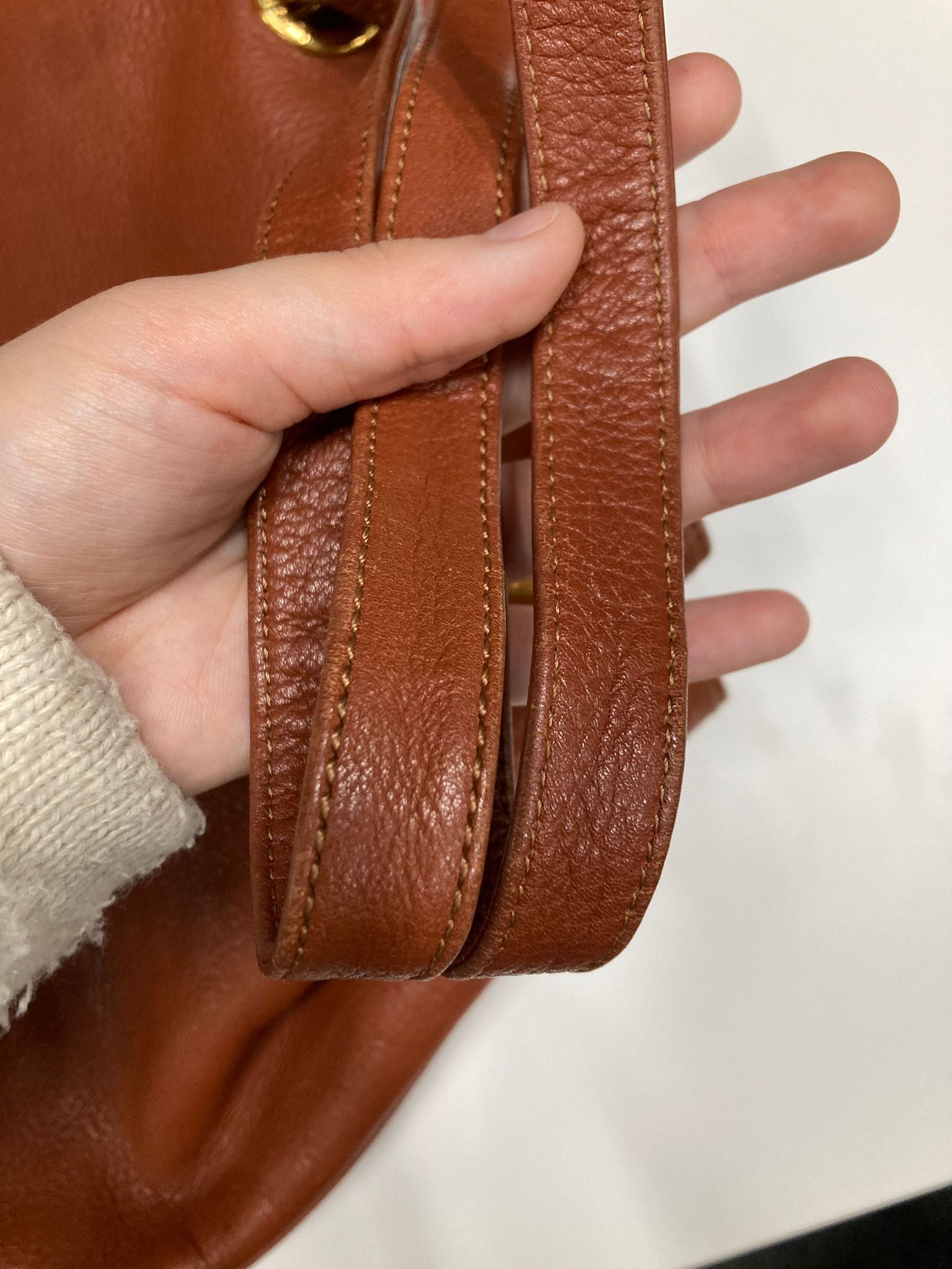 Loewe Anagram Shoulder Bag Piel camel marron