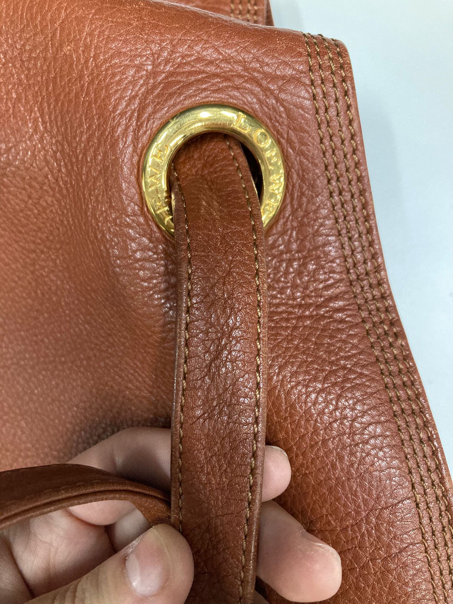 Loewe Anagram Shoulder Bag Piel camel marron
