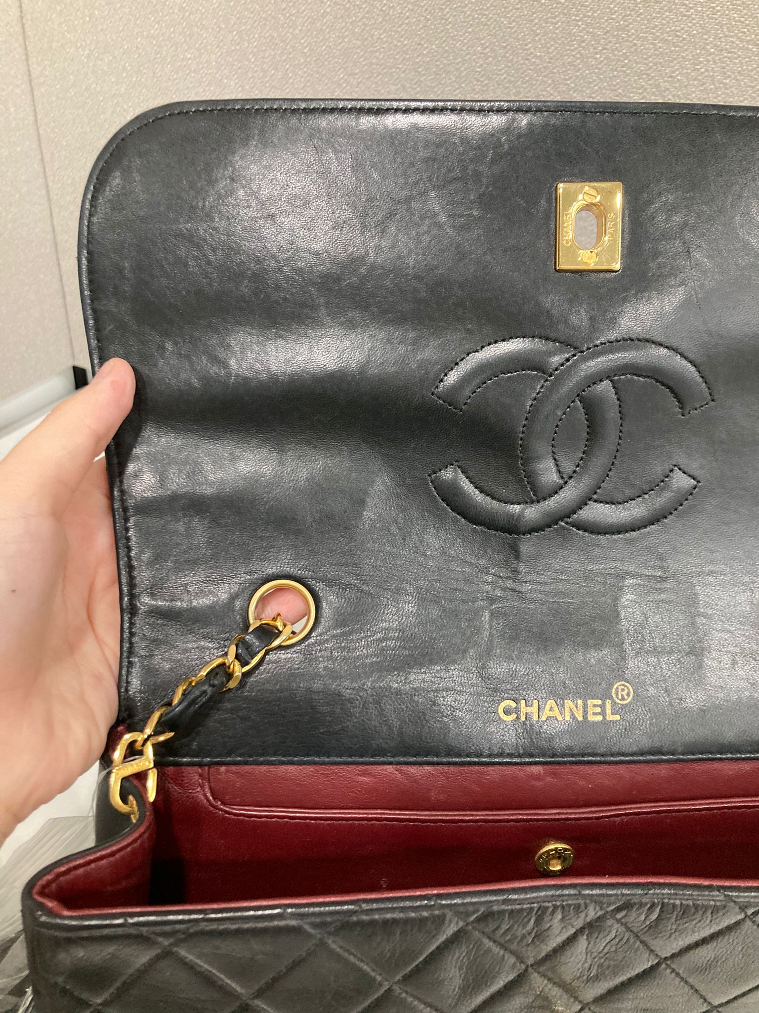 Chanel timeless classic flap con reborde (border stitch) y cartera a juego