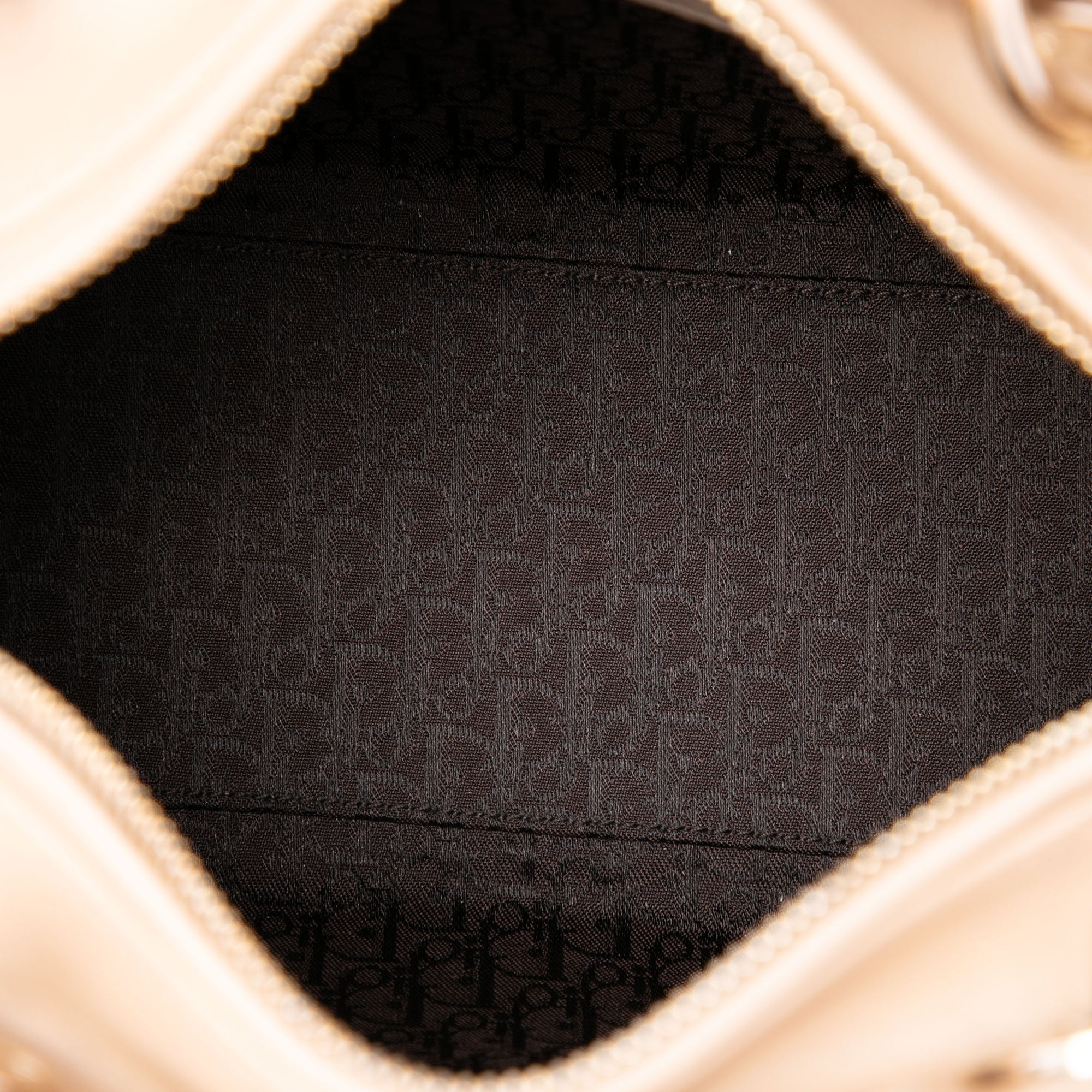Christian Dior Lady Dior Medium Bow Piel Cordero beige camel