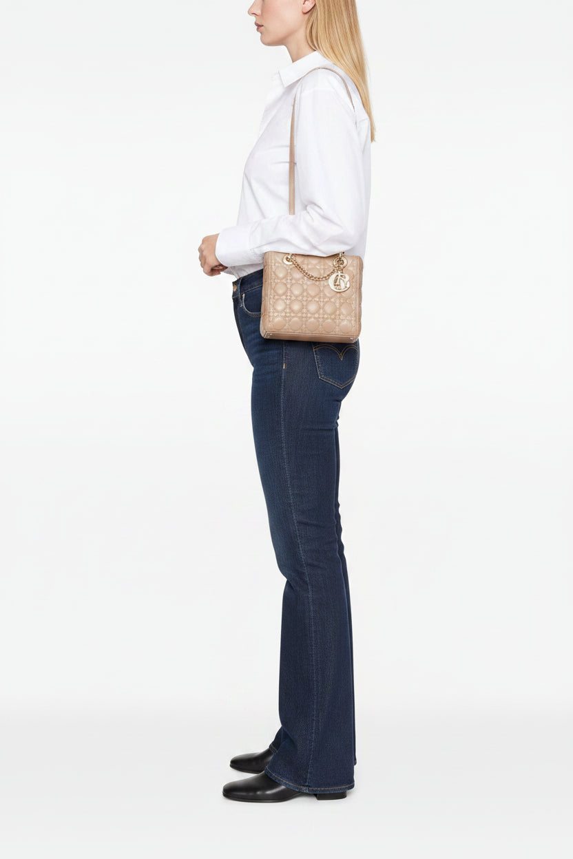 Christian Dior Lady Dior Medium Bow Piel Cordero beige camel