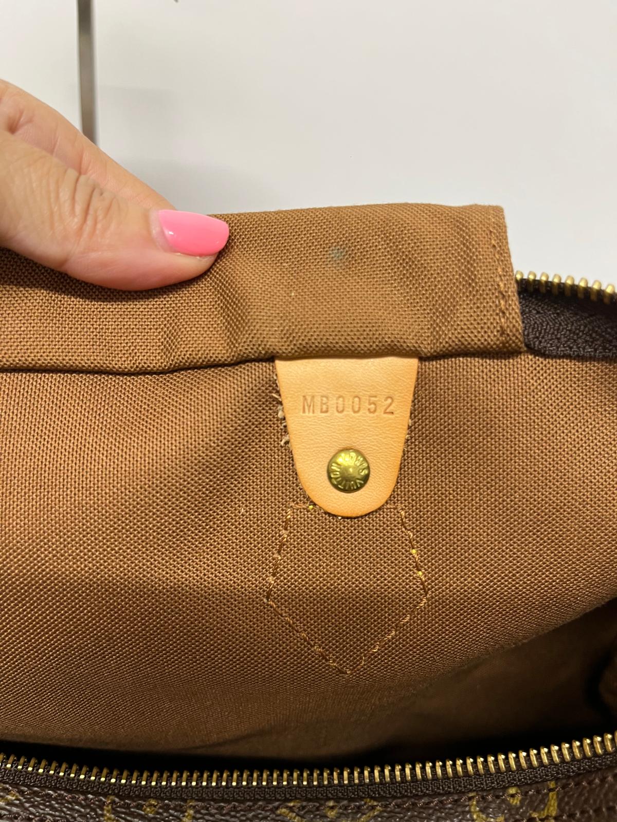Louis Vuitton Speedy 35 Monogram MB0052