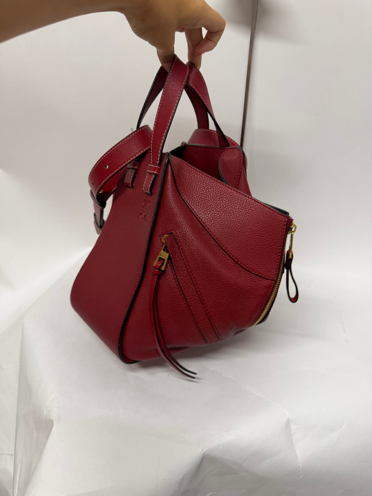 Loewe Hammock Pequeño Piel Granulada Rojo Burdeos
