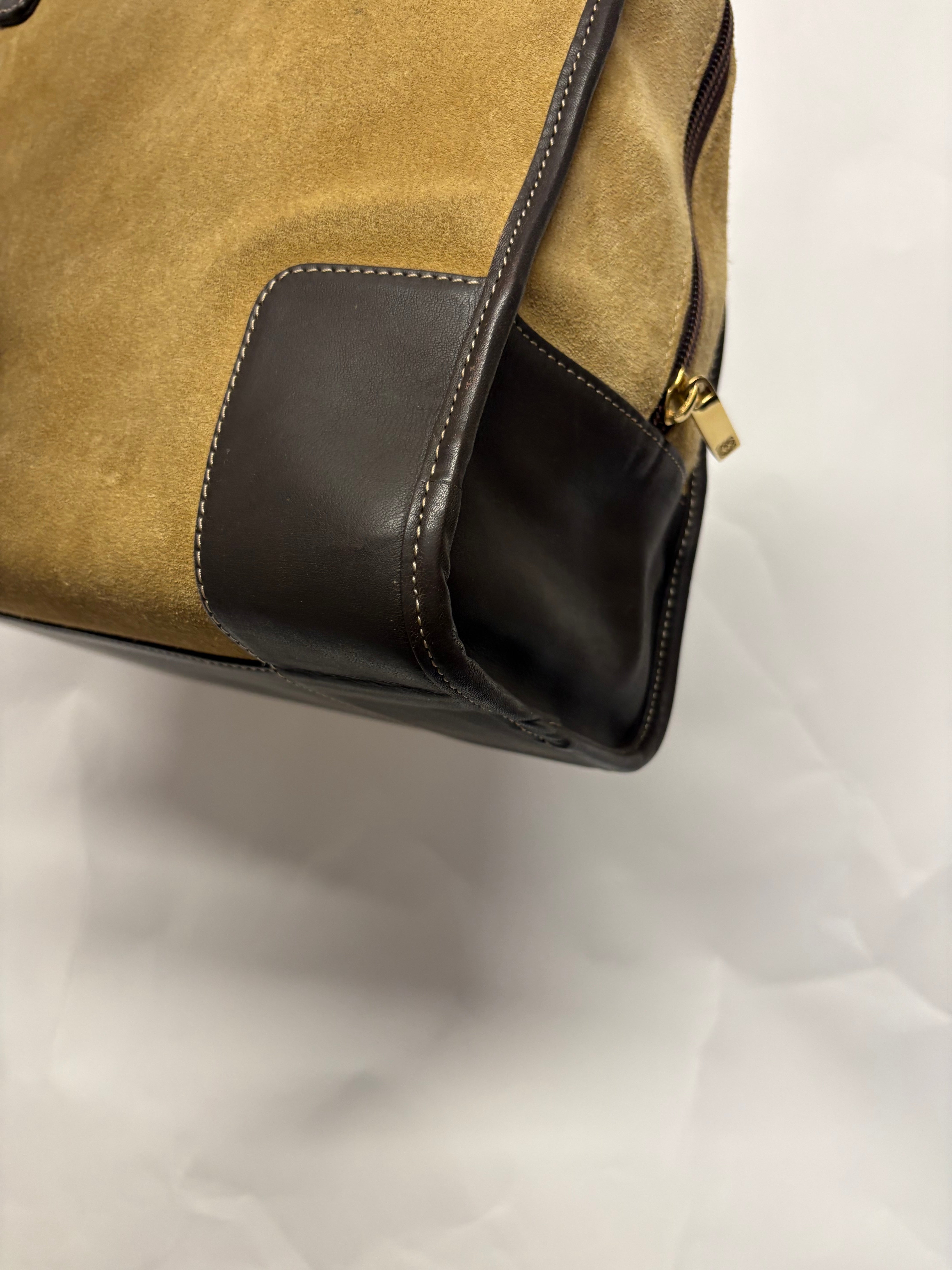 Loewe Amazona ante oro 32 marrón con bandolera extra