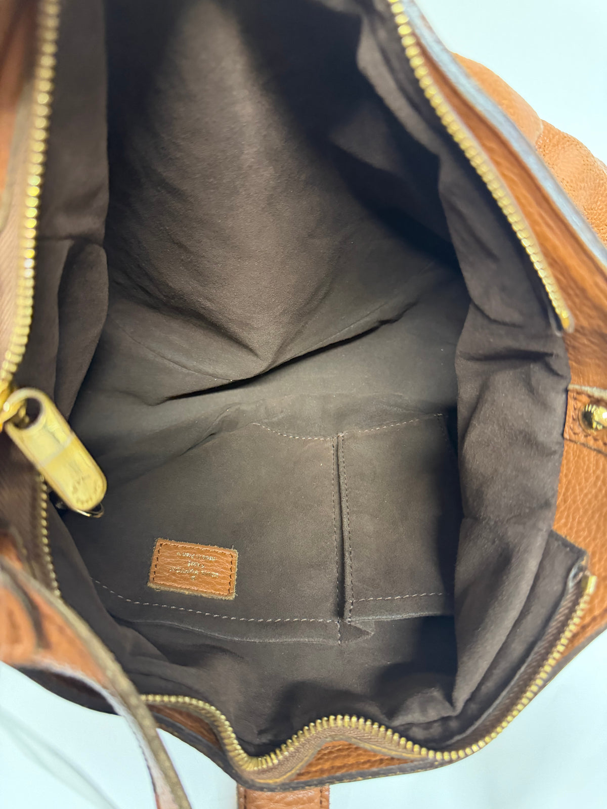 Louis Vuitton Mahina bandolera Piel Perforada Marrón Coñac