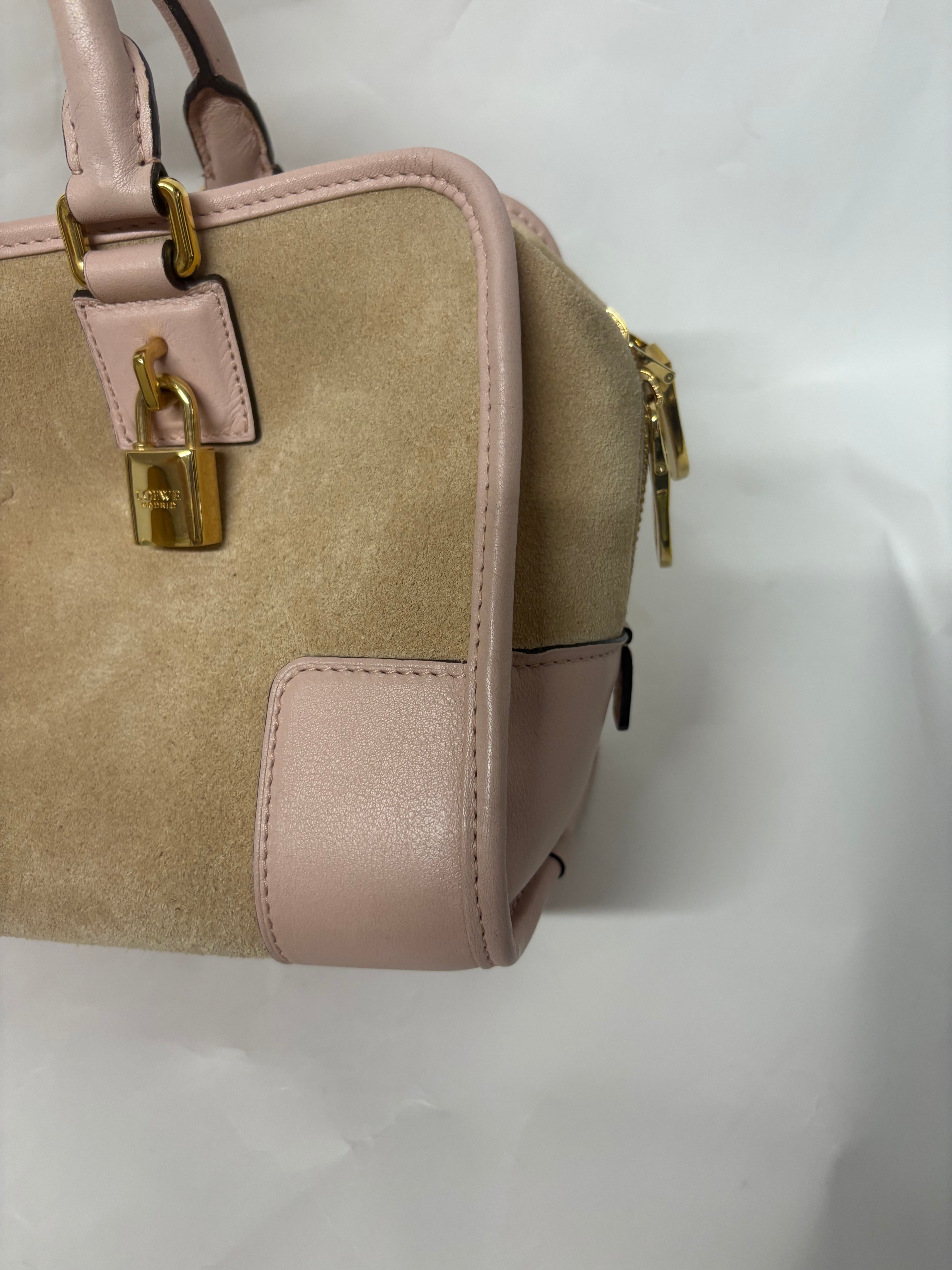 Loewe amazona 30 ante beige y rosa claro