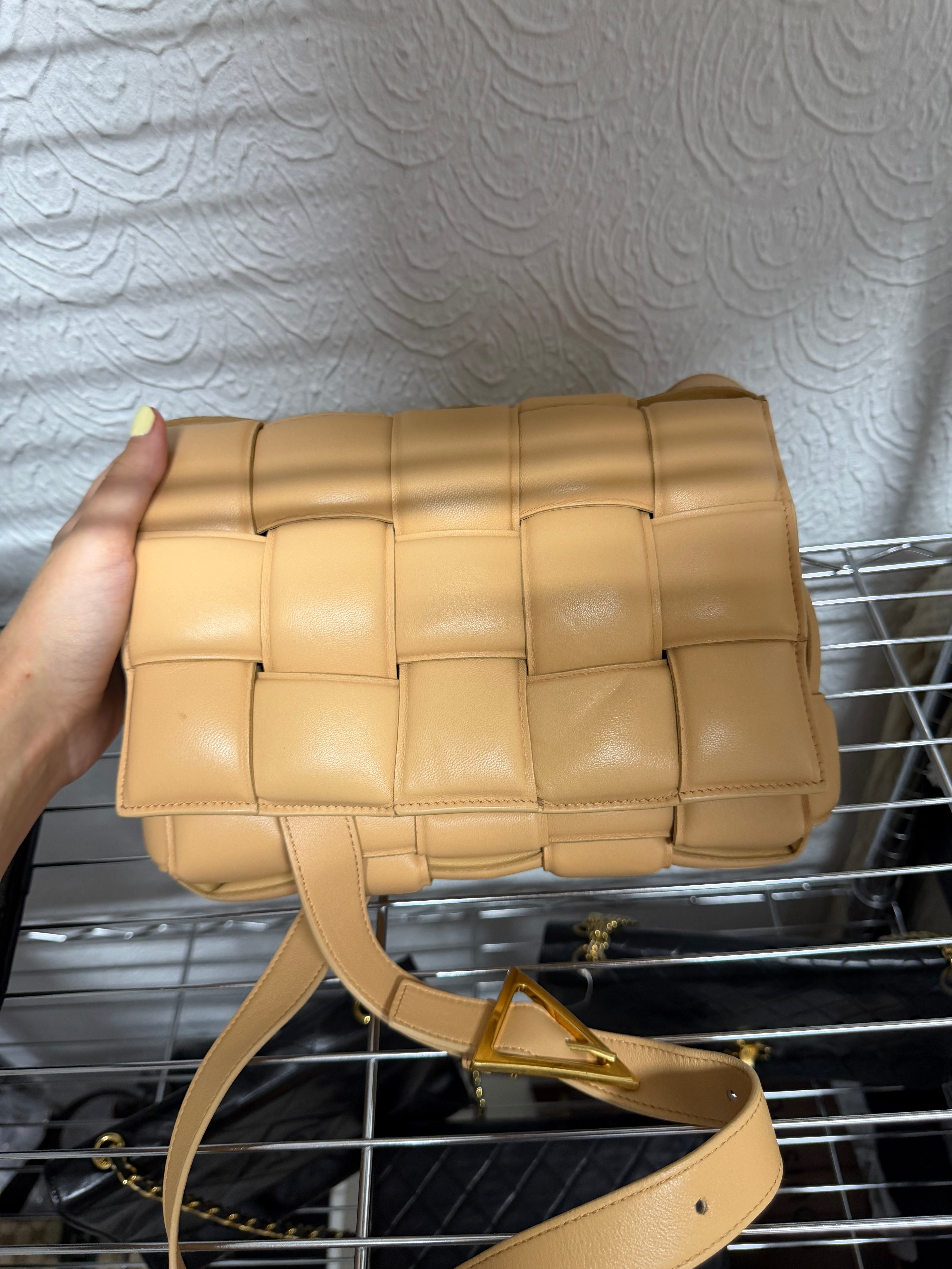 Bottega Veneta Cassette Intrecciato Nude/Beige