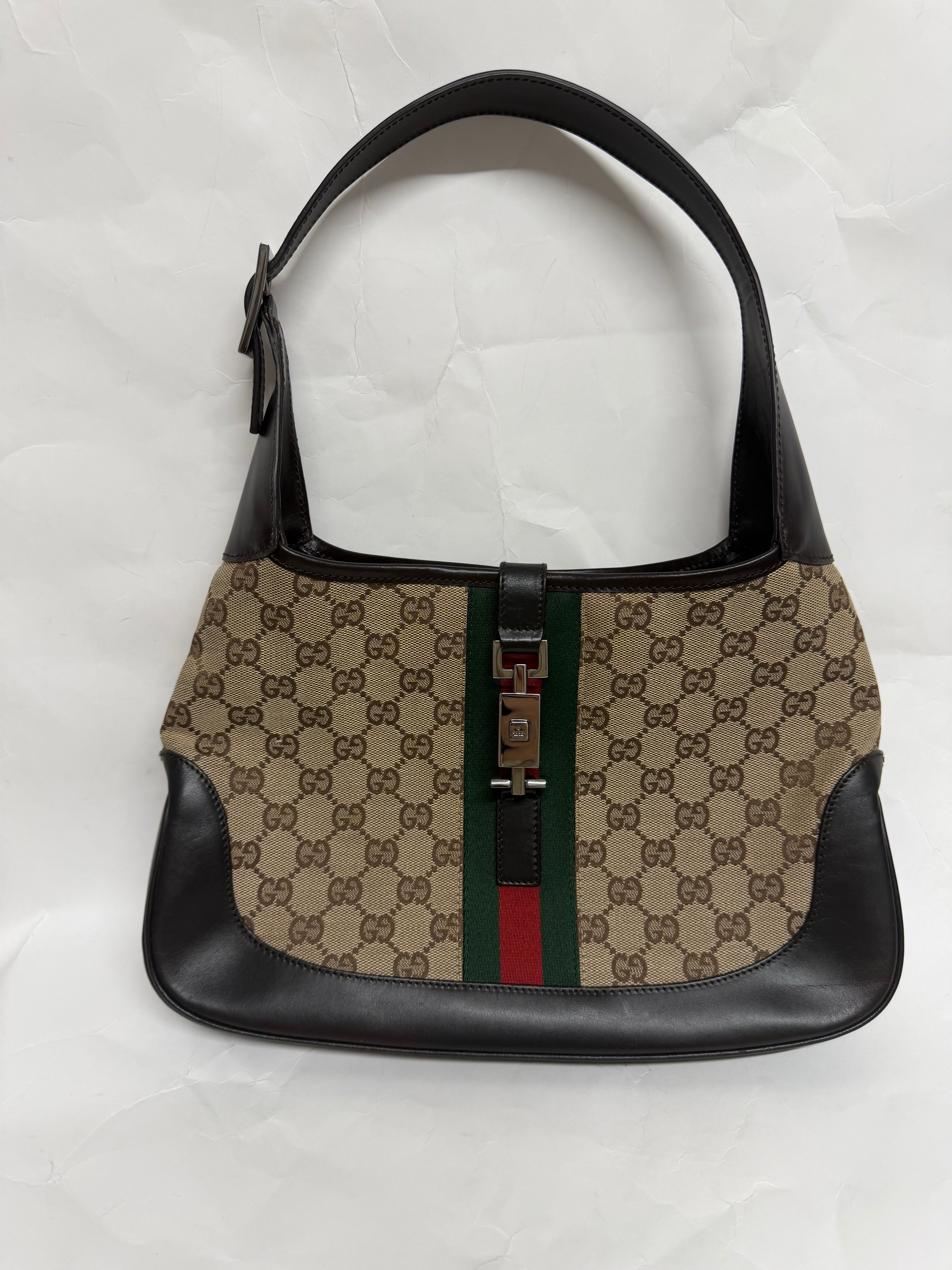 Gucci Jackie GG Canvas Web pequeña con bandolera