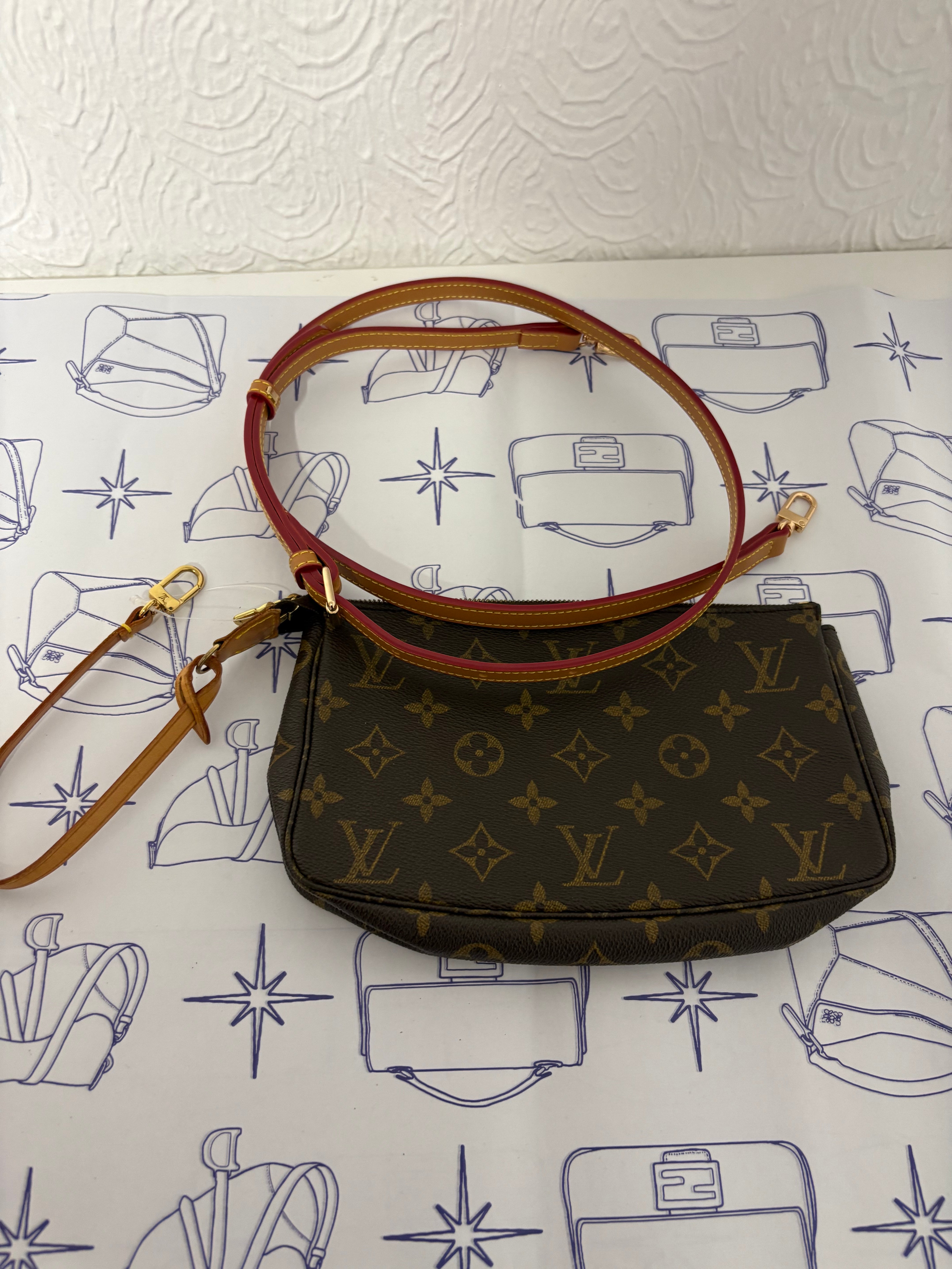 Louis Vuitton Pochette Accessoires con bandolera extra