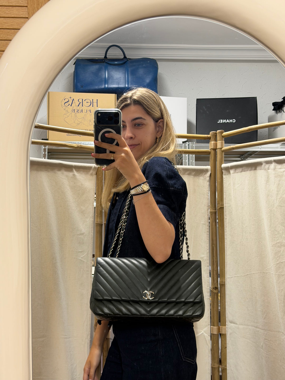 Chanel Single Flap Chevron Piel de Cordero Verde Botella · Herrajes Plata · Serie 17