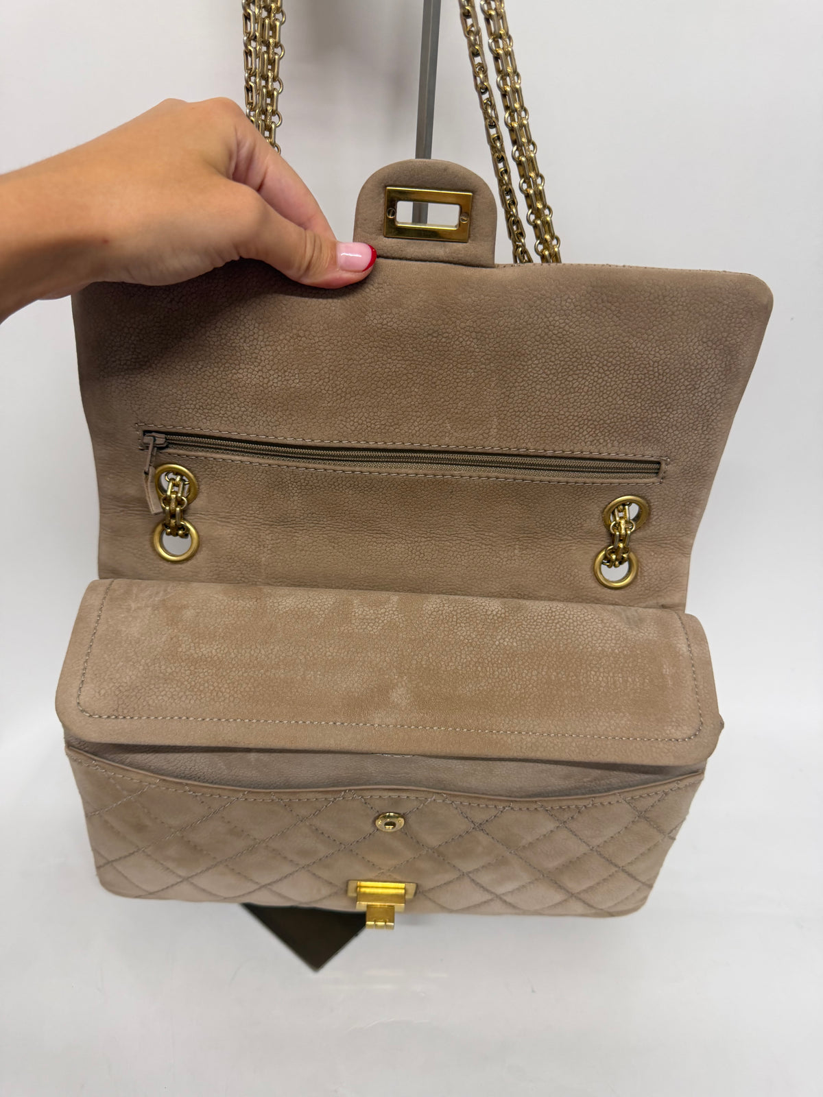 Chanel Reissue 2.55 Double Flap 227 Piel Caviar Nobuk Beige · Serie 17