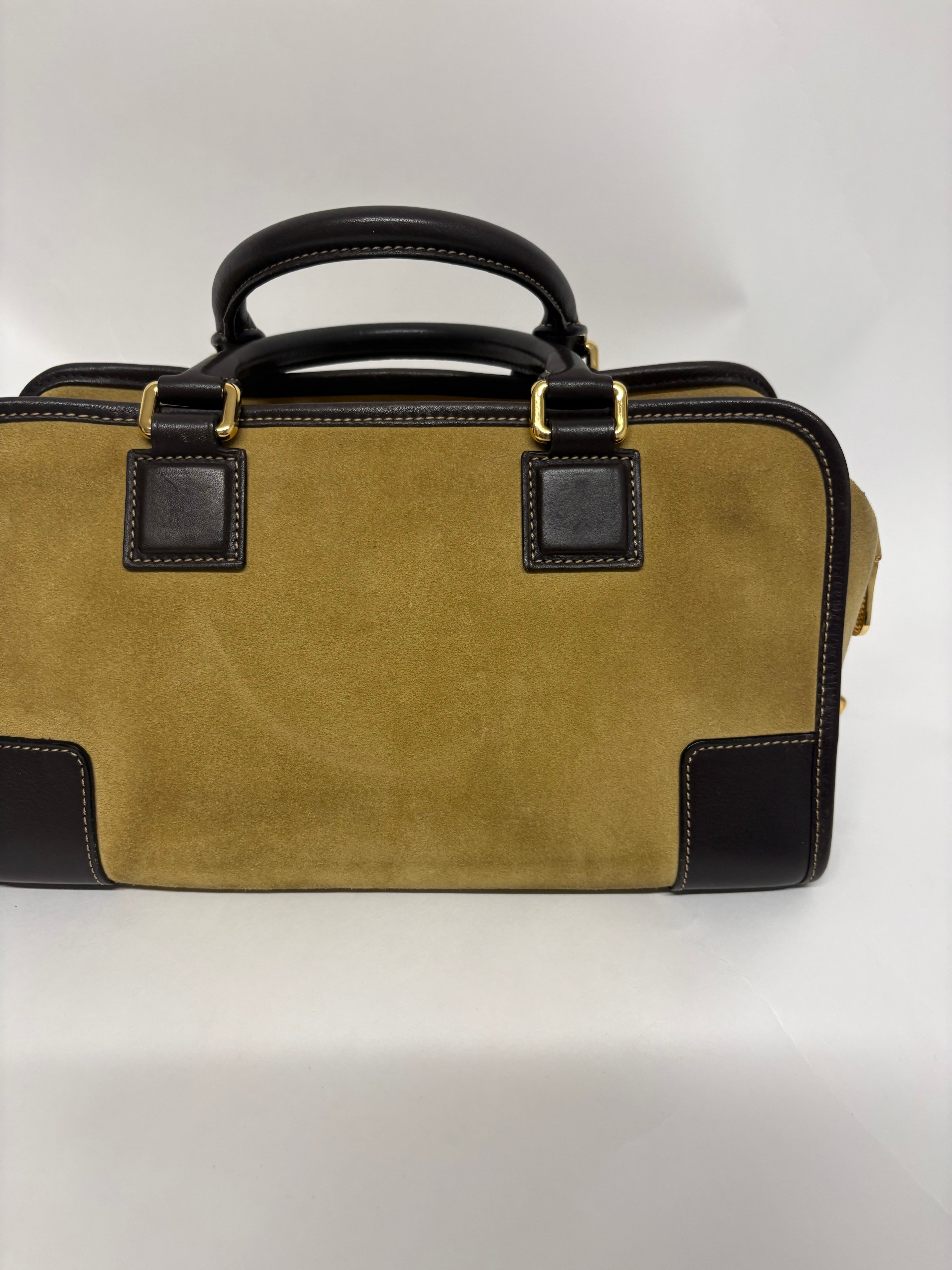 Loewe Amazona 30 ante oro marrón