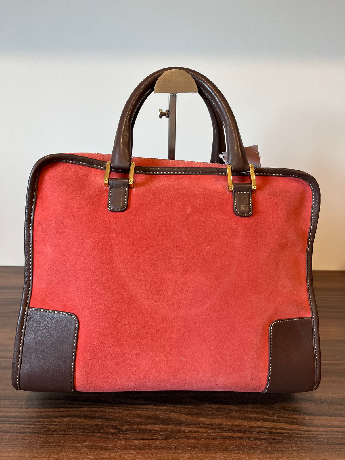 Loewe Amazona 32 Ante coral y Piel Marrón