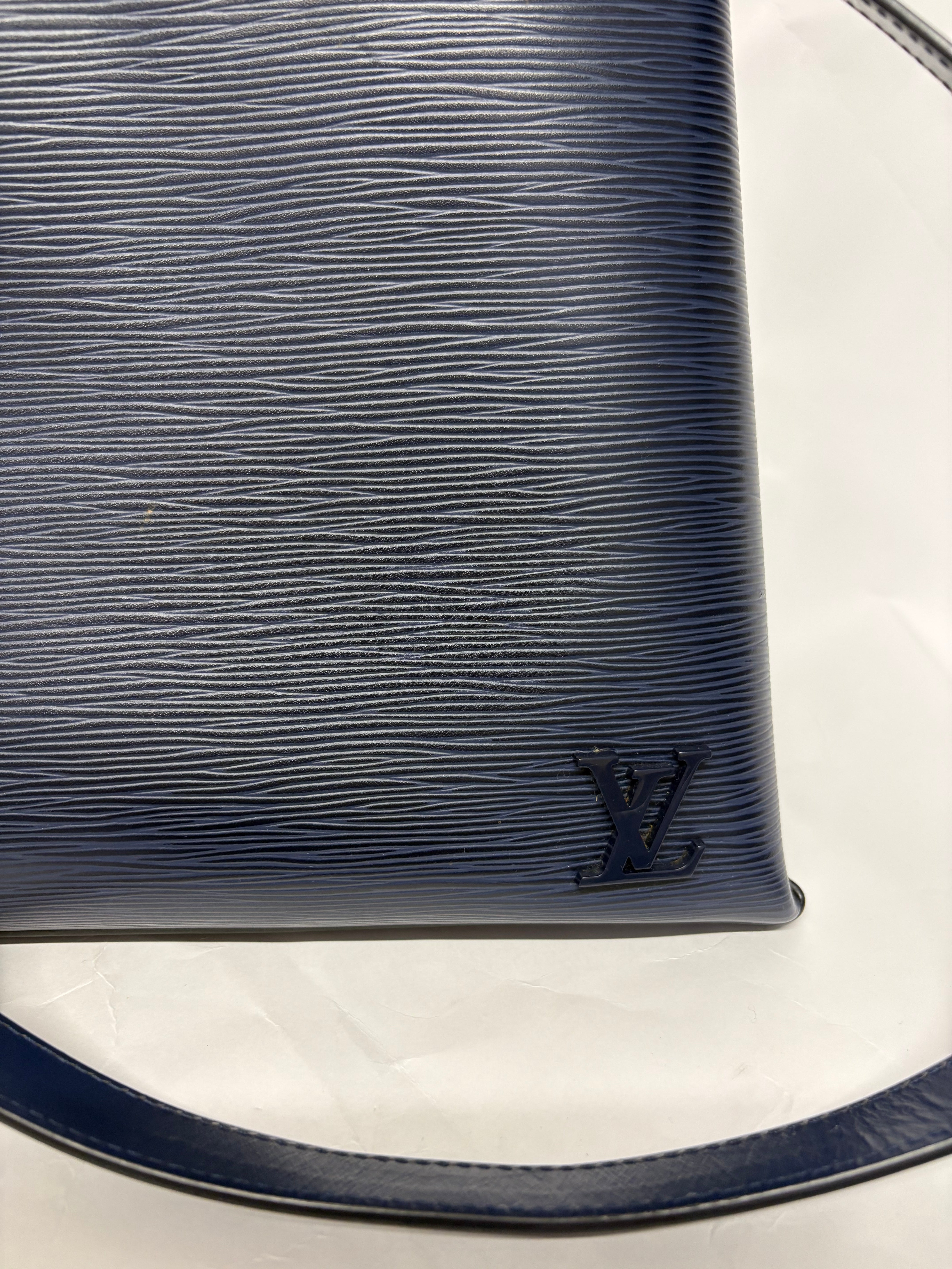 Louis Vuitton Pont-Neuf GM Epi Azul Marino  Bandolera