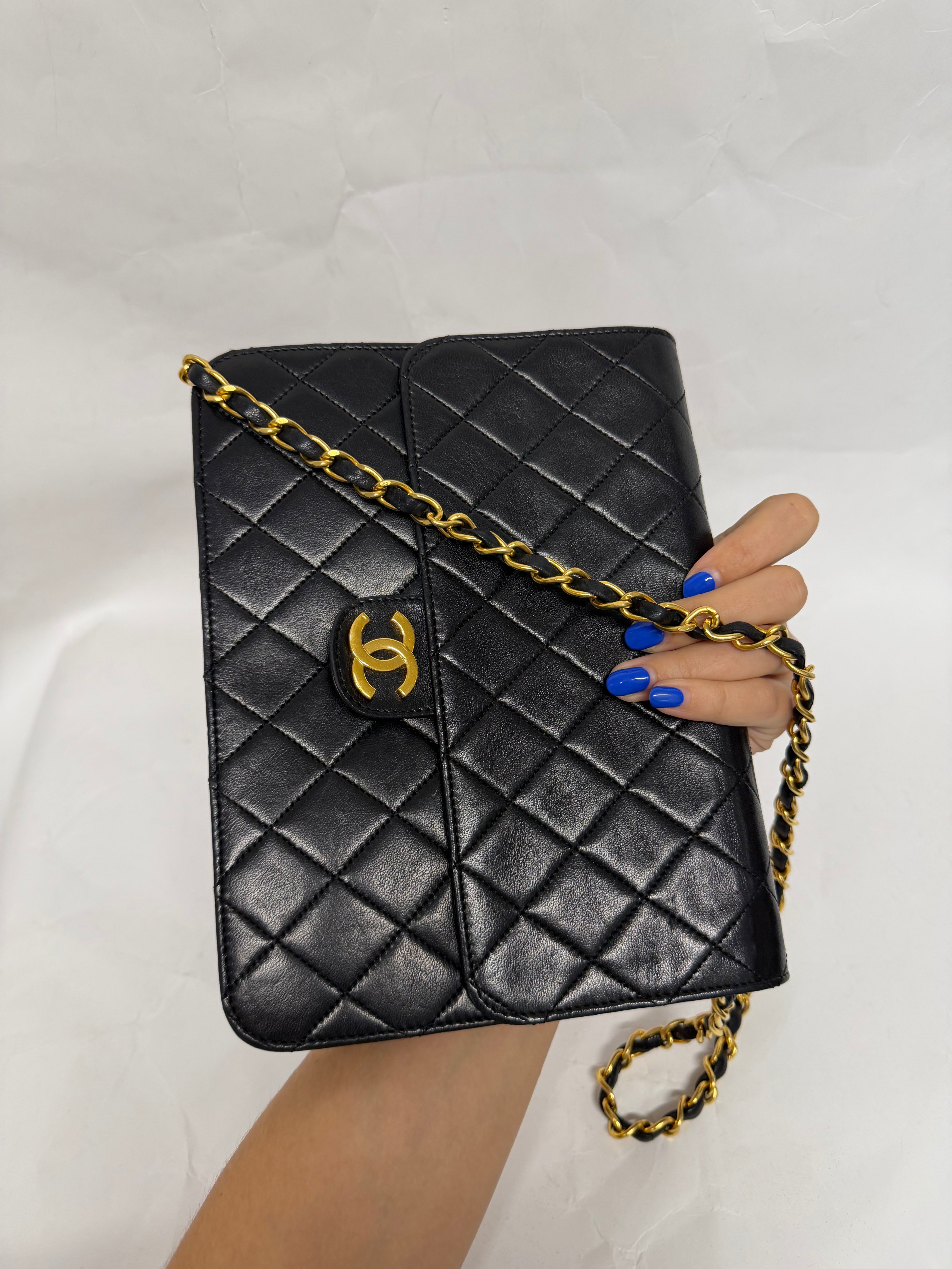 Chanel Push-Lock Lambskin Chain Shoulder Bag | Serie 4