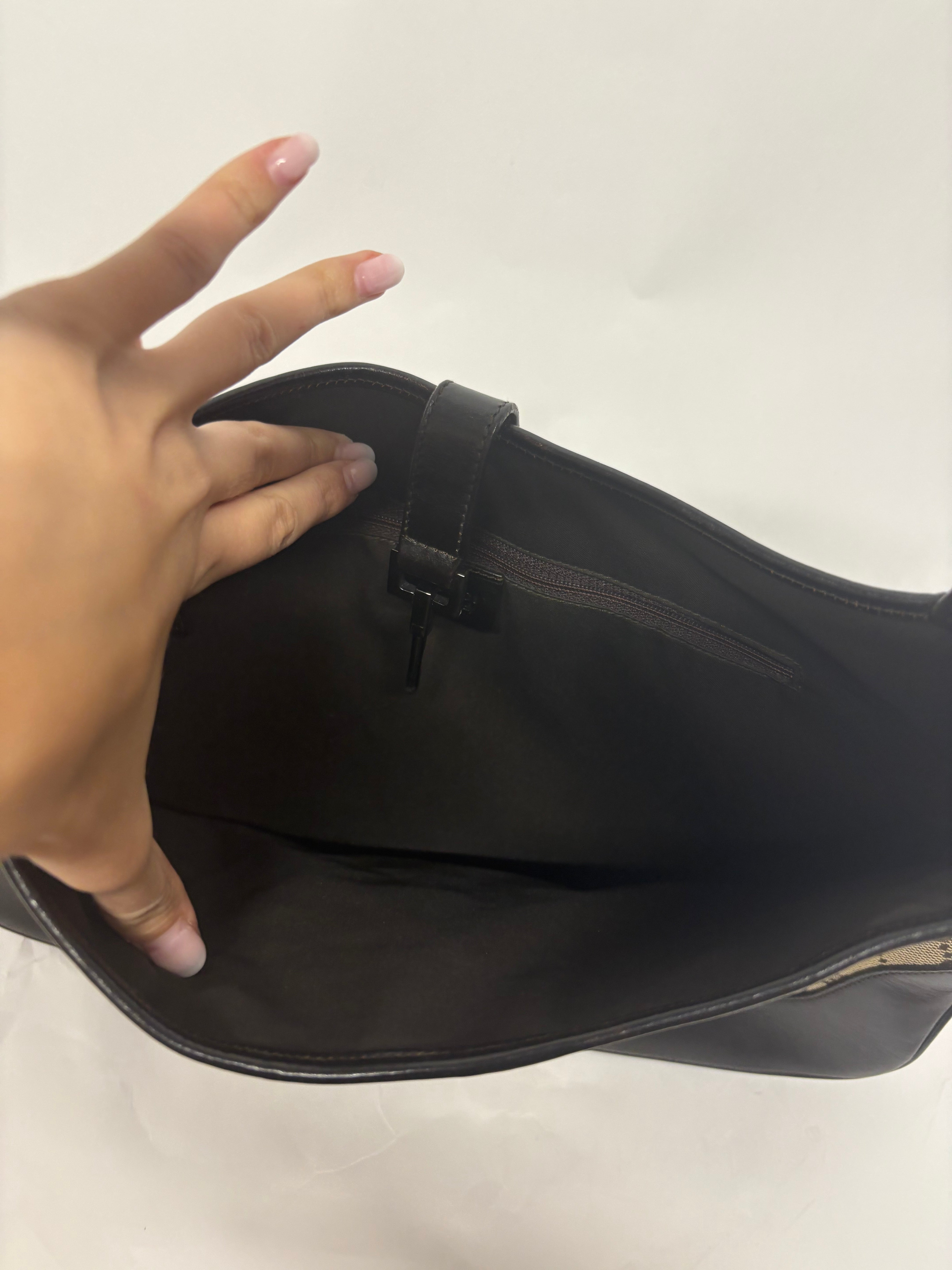 Gucci Jackie Grande Clásico Vintage | GG Canvas & Piel Marrón Oscuro