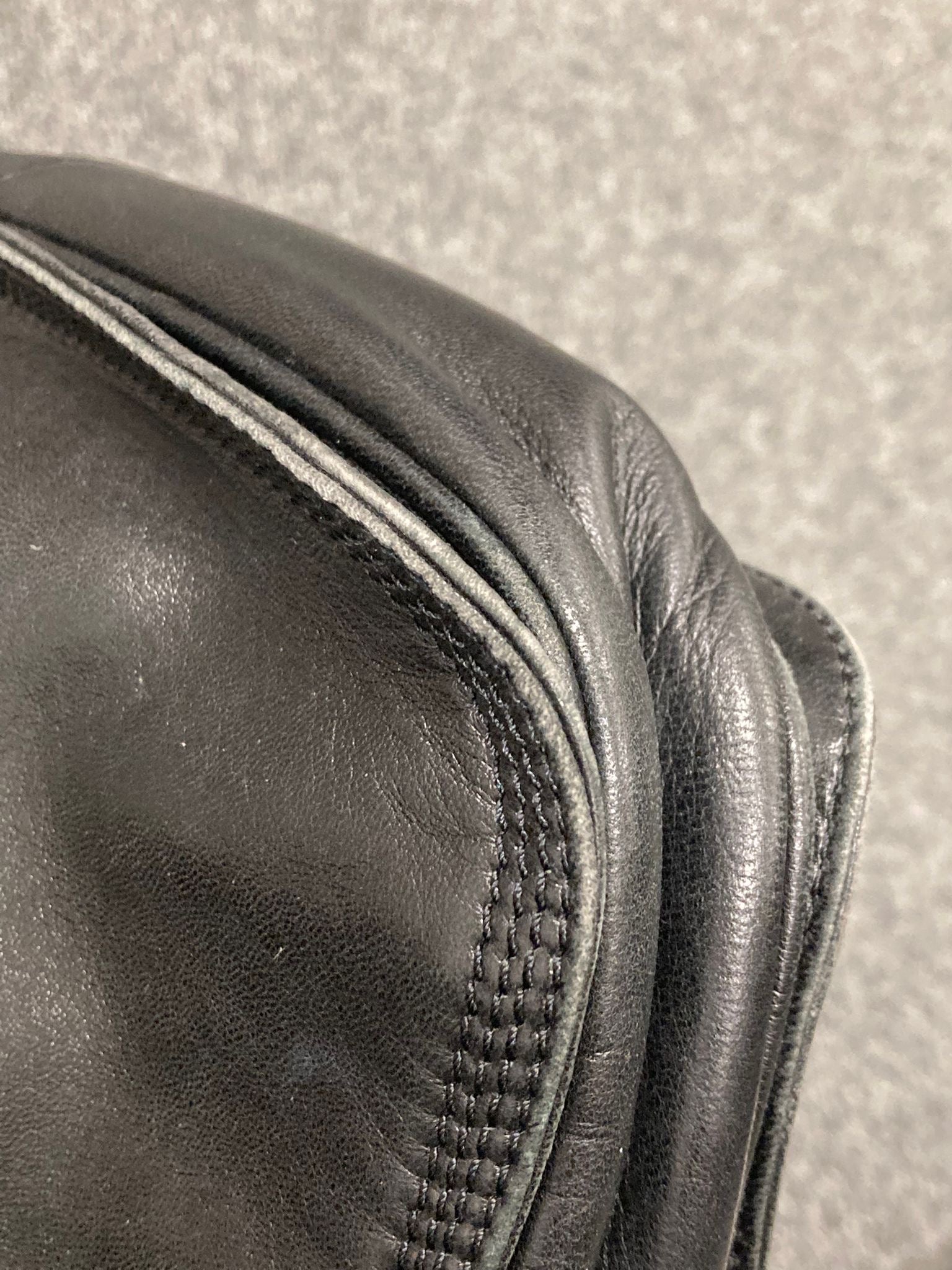 Loewe Flamenco Shoulder en piel negra pequeño