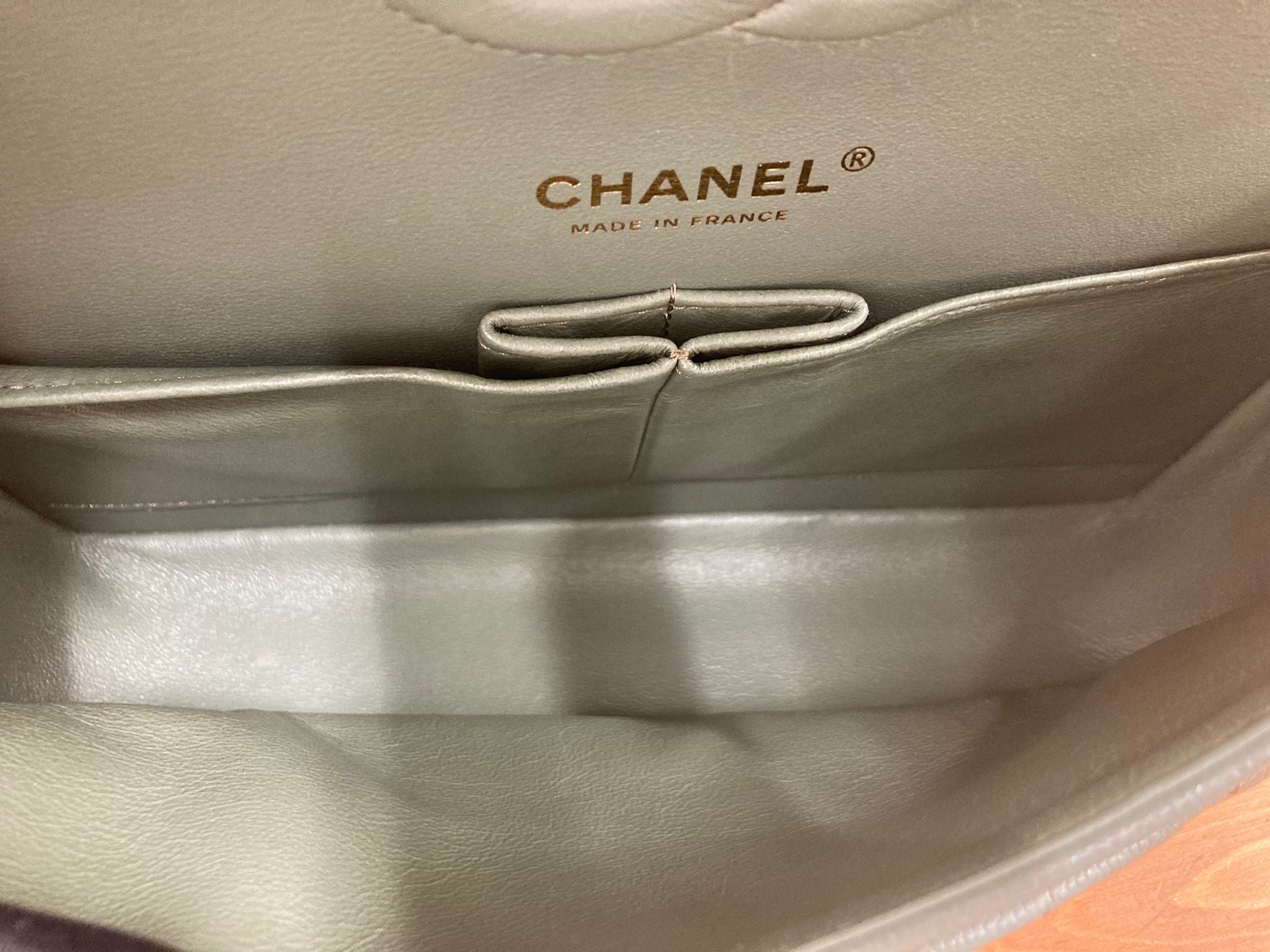 Chanel 11.12 timeless mediano doble flap piel caviar verde