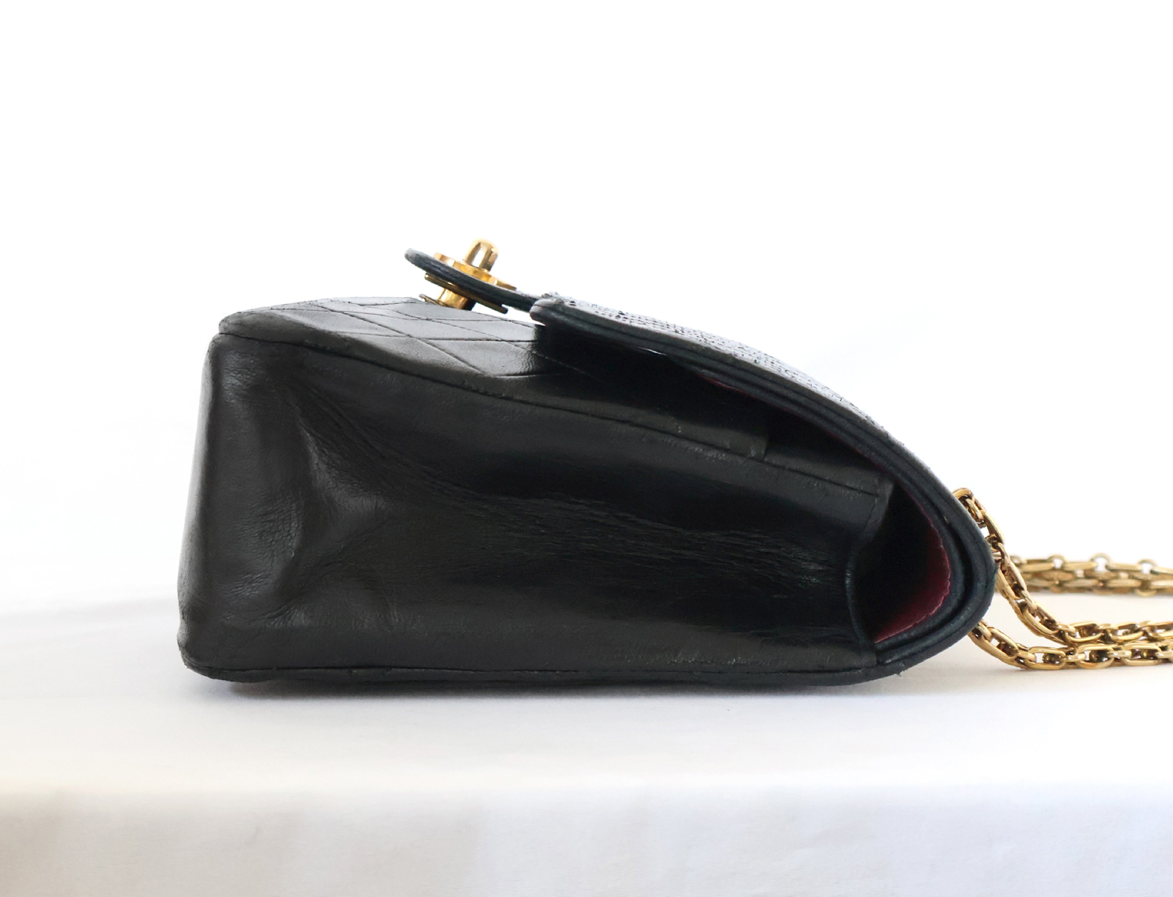 CHANEL Matlasse Lambskin W Flap W Chain Shoulder Black Shoulder Bag