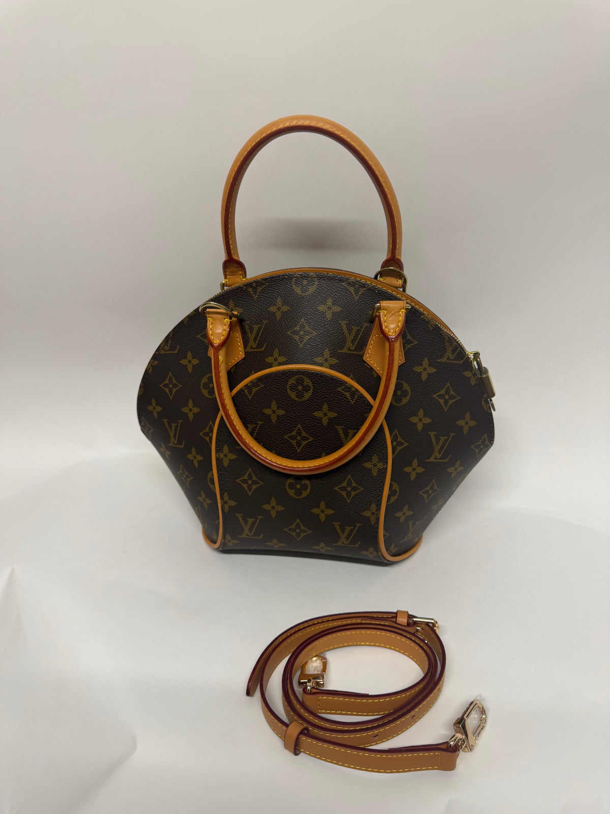 Louis Vuitton Ellipse PM Lona Monogram