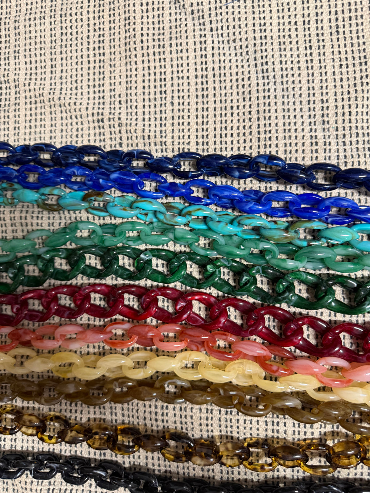 Bandolera de Eslabones de Resina 80 cm