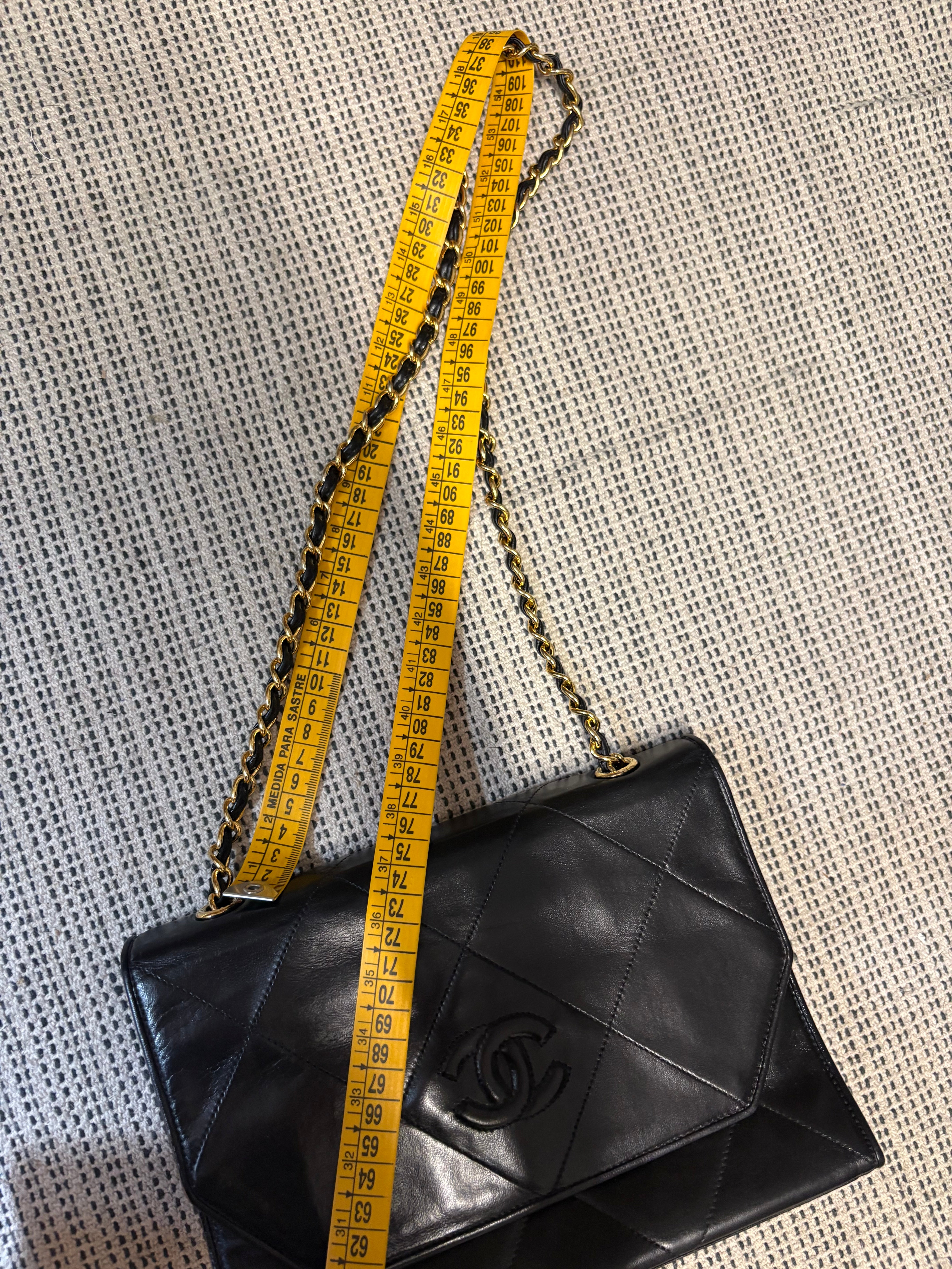 Single Flap Vintage negra cadena
