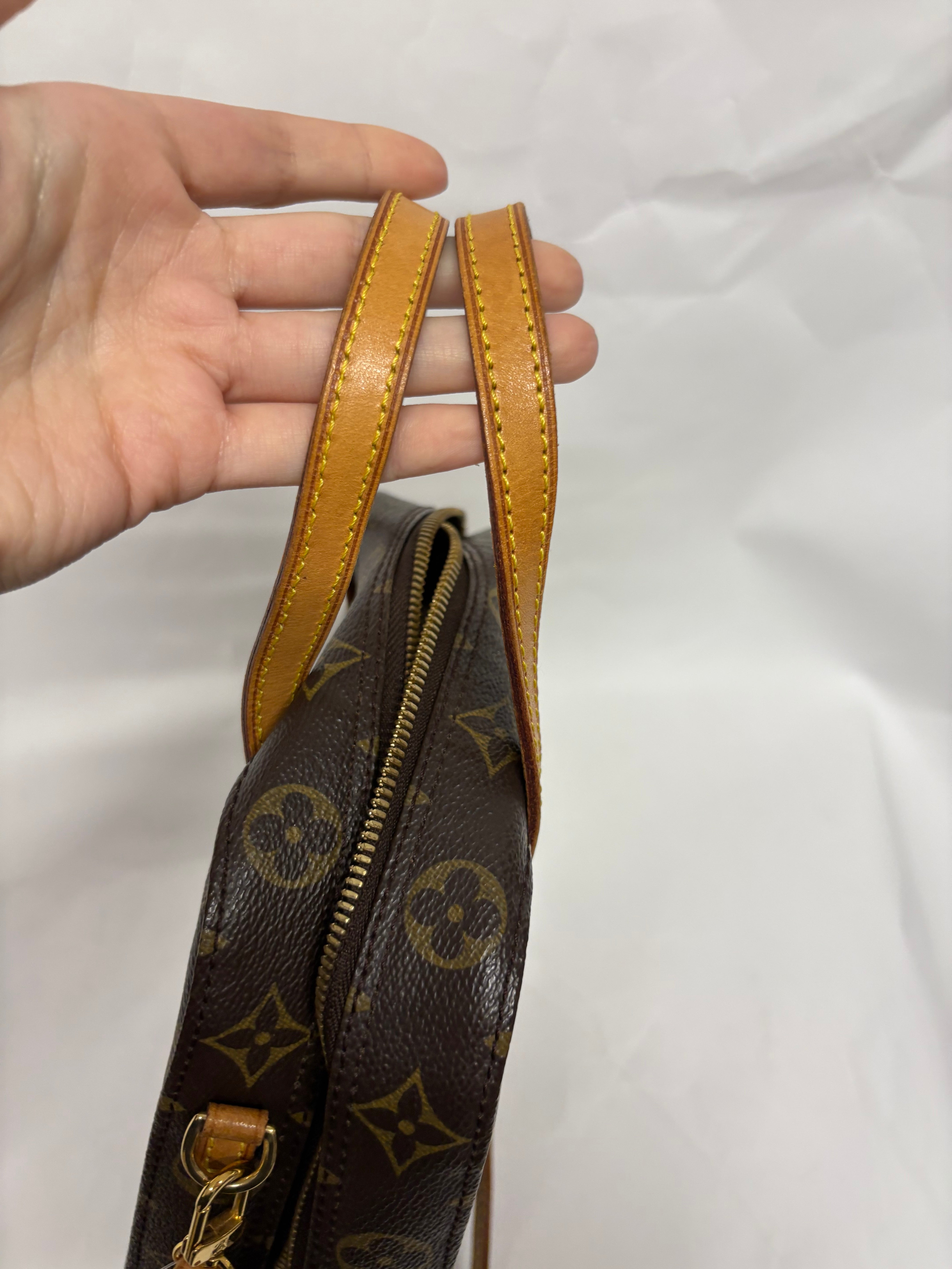 Louis Vuitton Spontini Monogram Canvas Bandolera