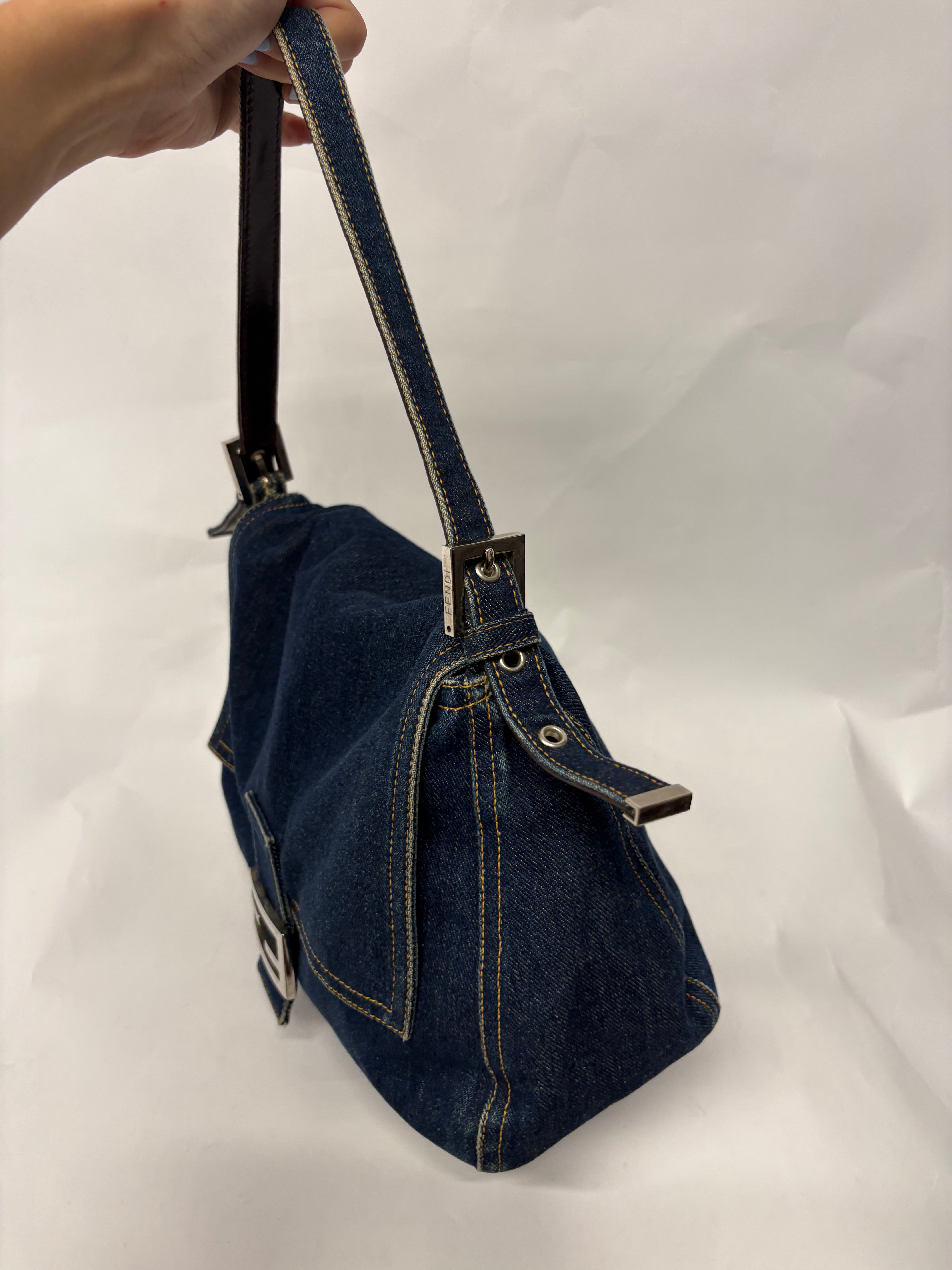 Fendi Mamma Baguette Denim - Icono Vintage