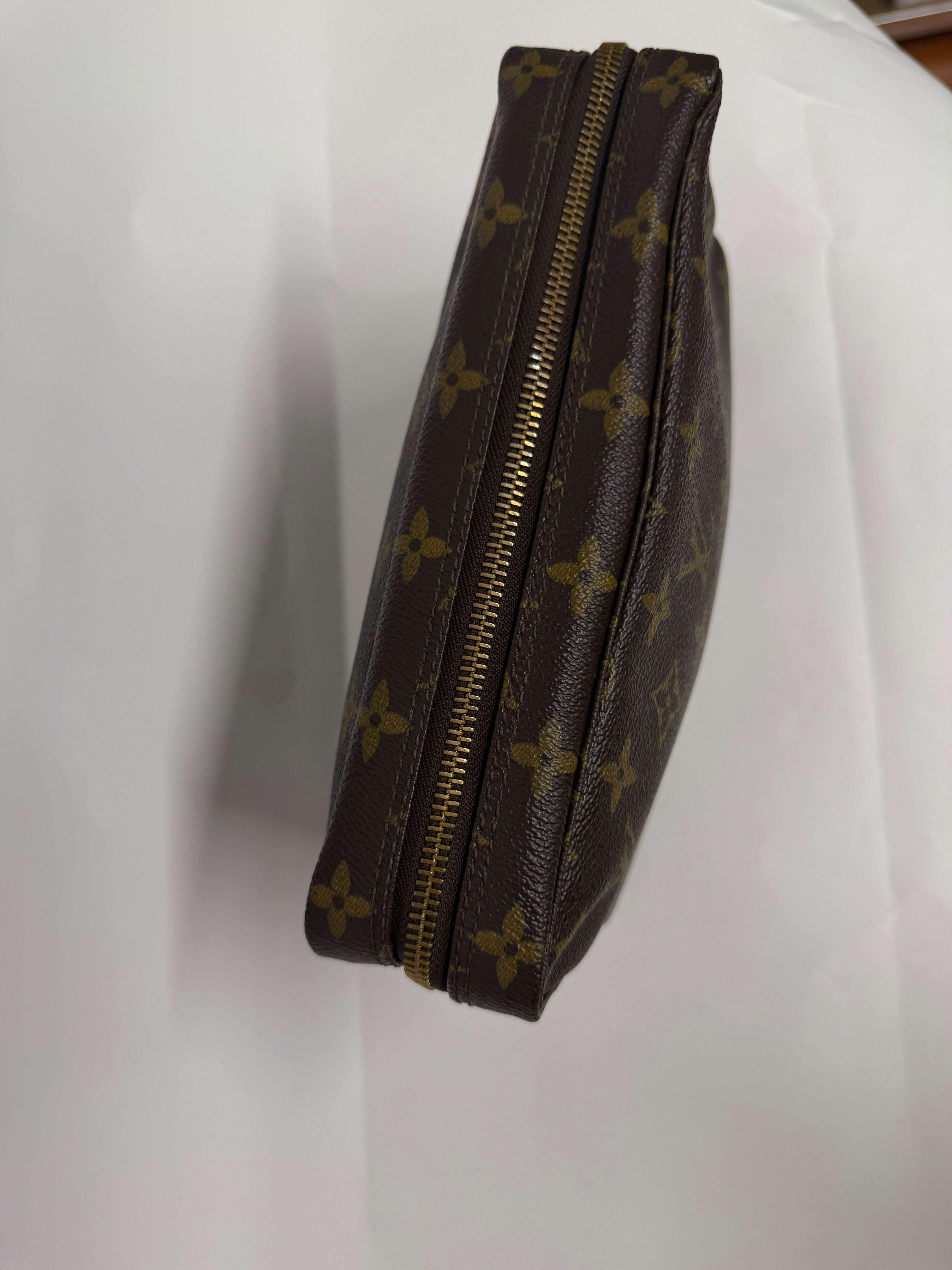 Louis Vuitton Trousse Toilette 23 Monogram