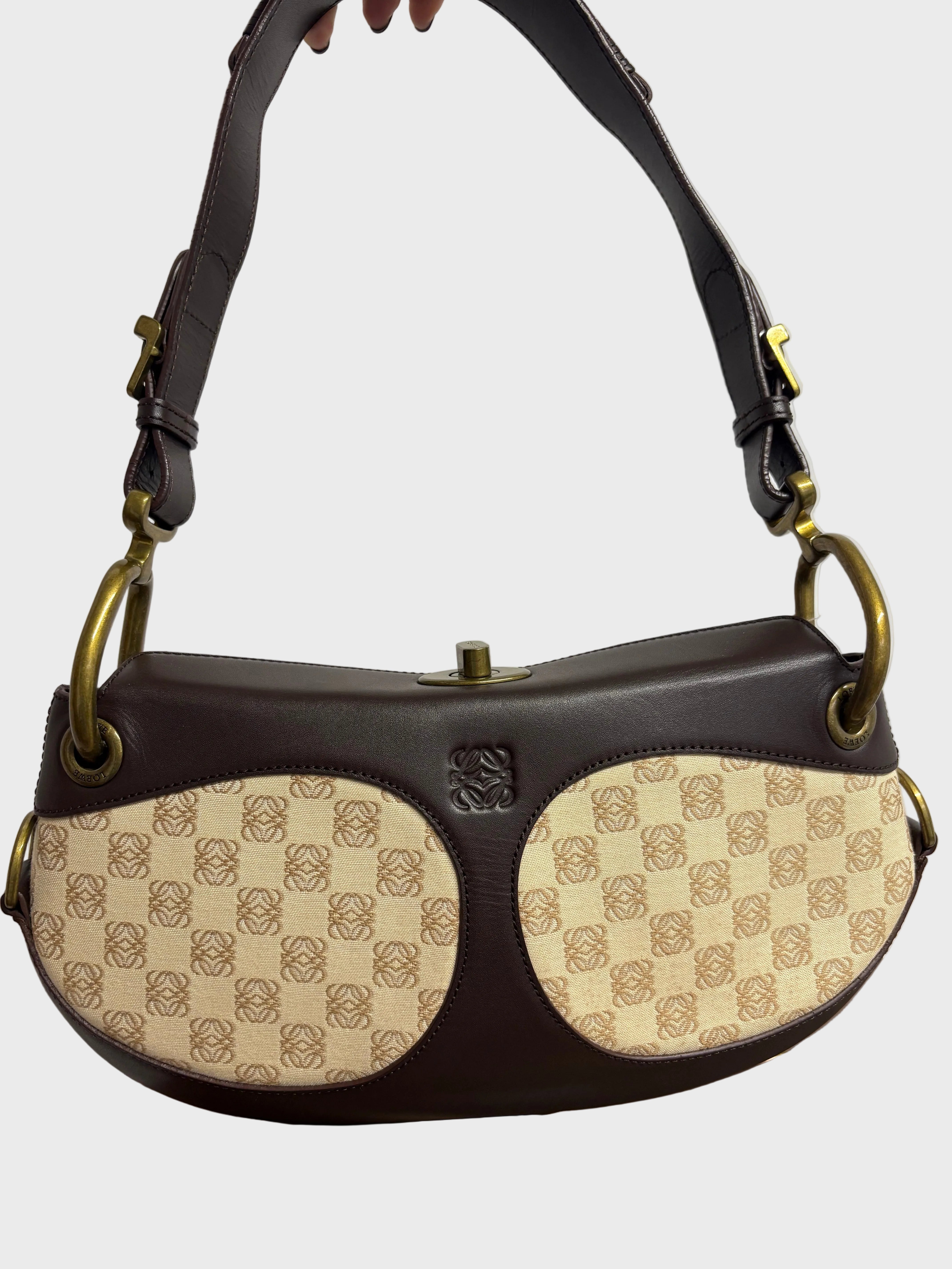 Loewe anagram lock shoulder bag canvas y piel marrón vintage