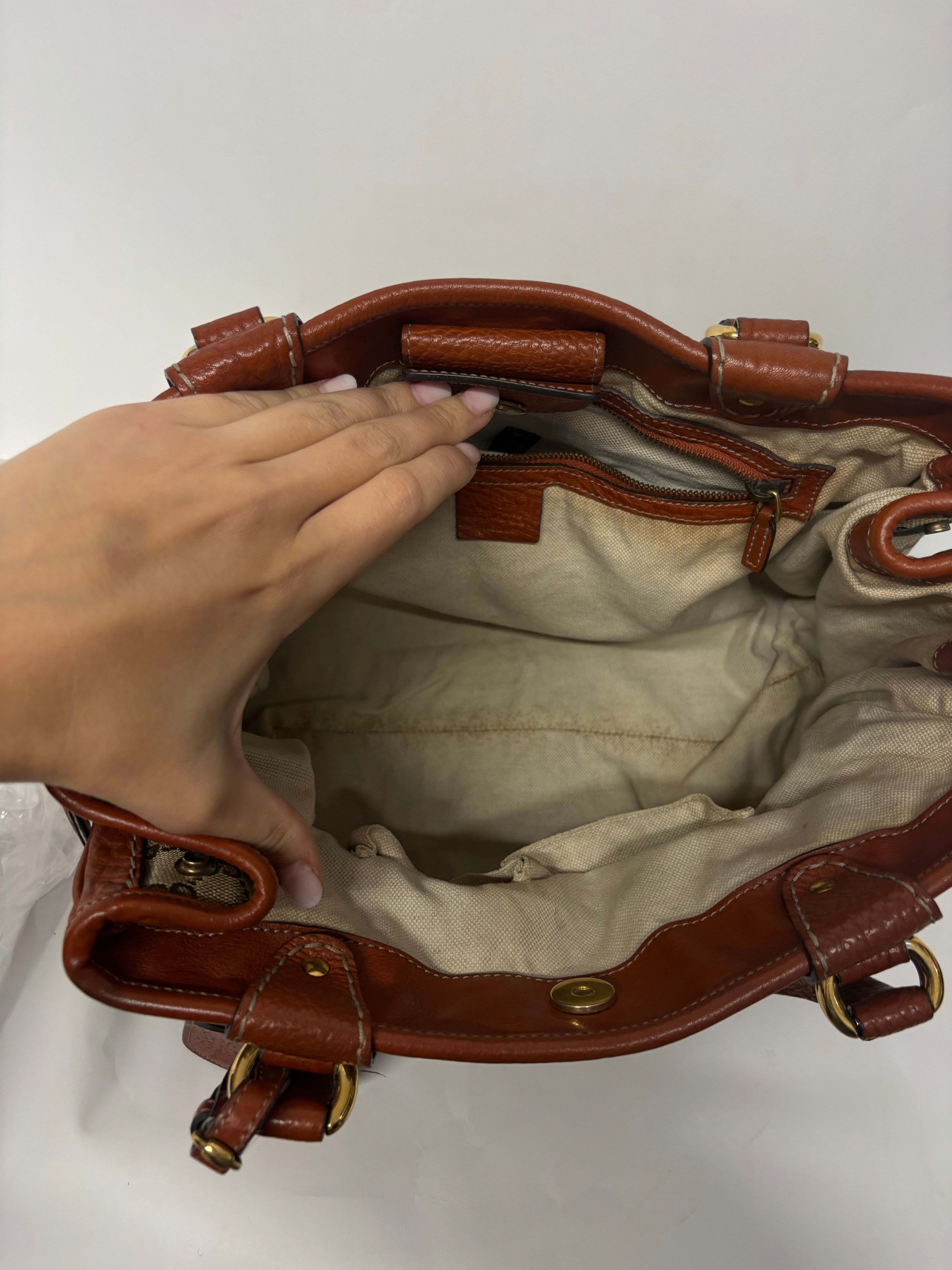 Gucci GG Marmont Tote Small en lona GG Supreme y piel marrón