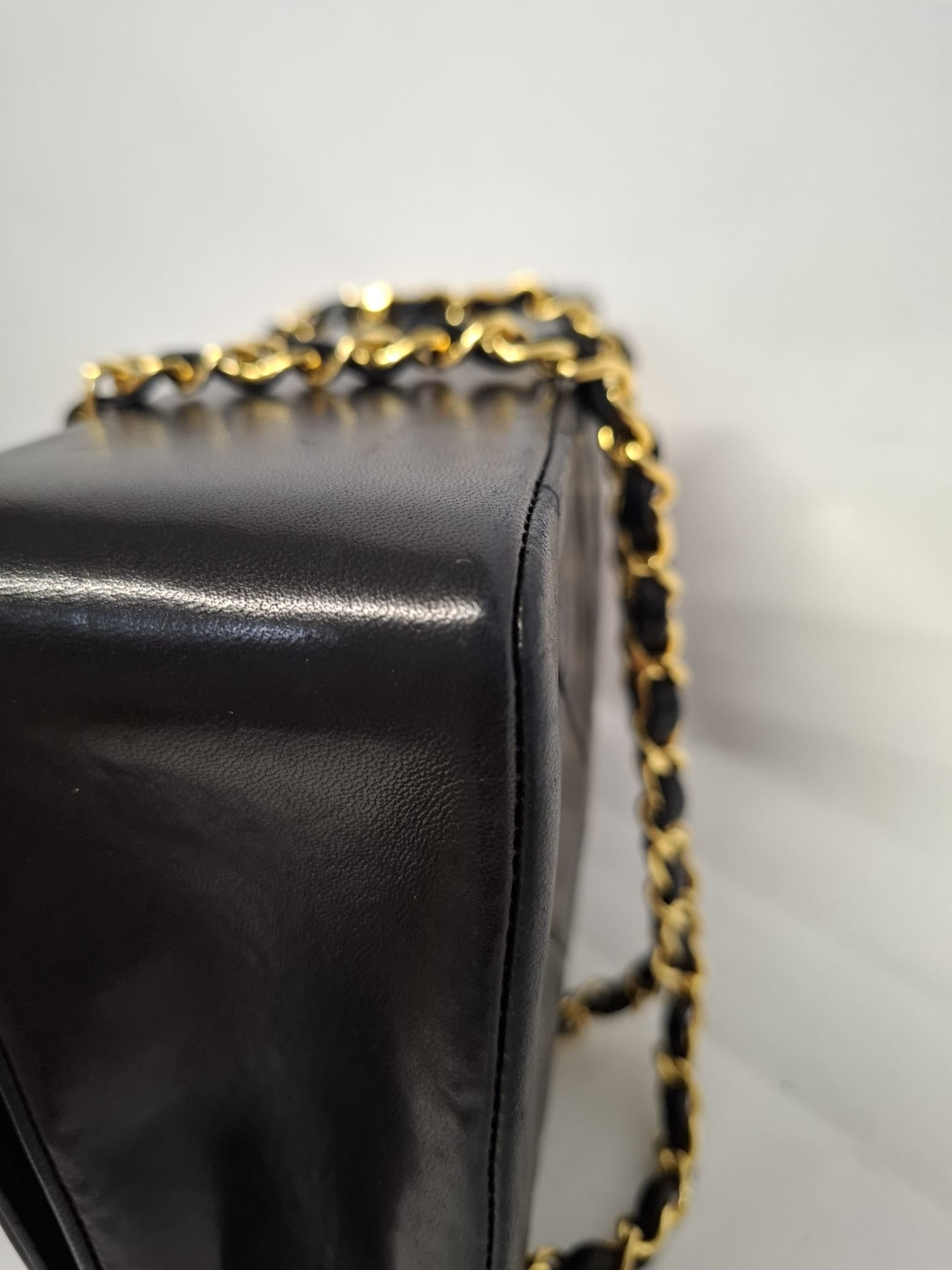 Chanel Diana Single Flap 25 Piel Cordero Negra - serie 1