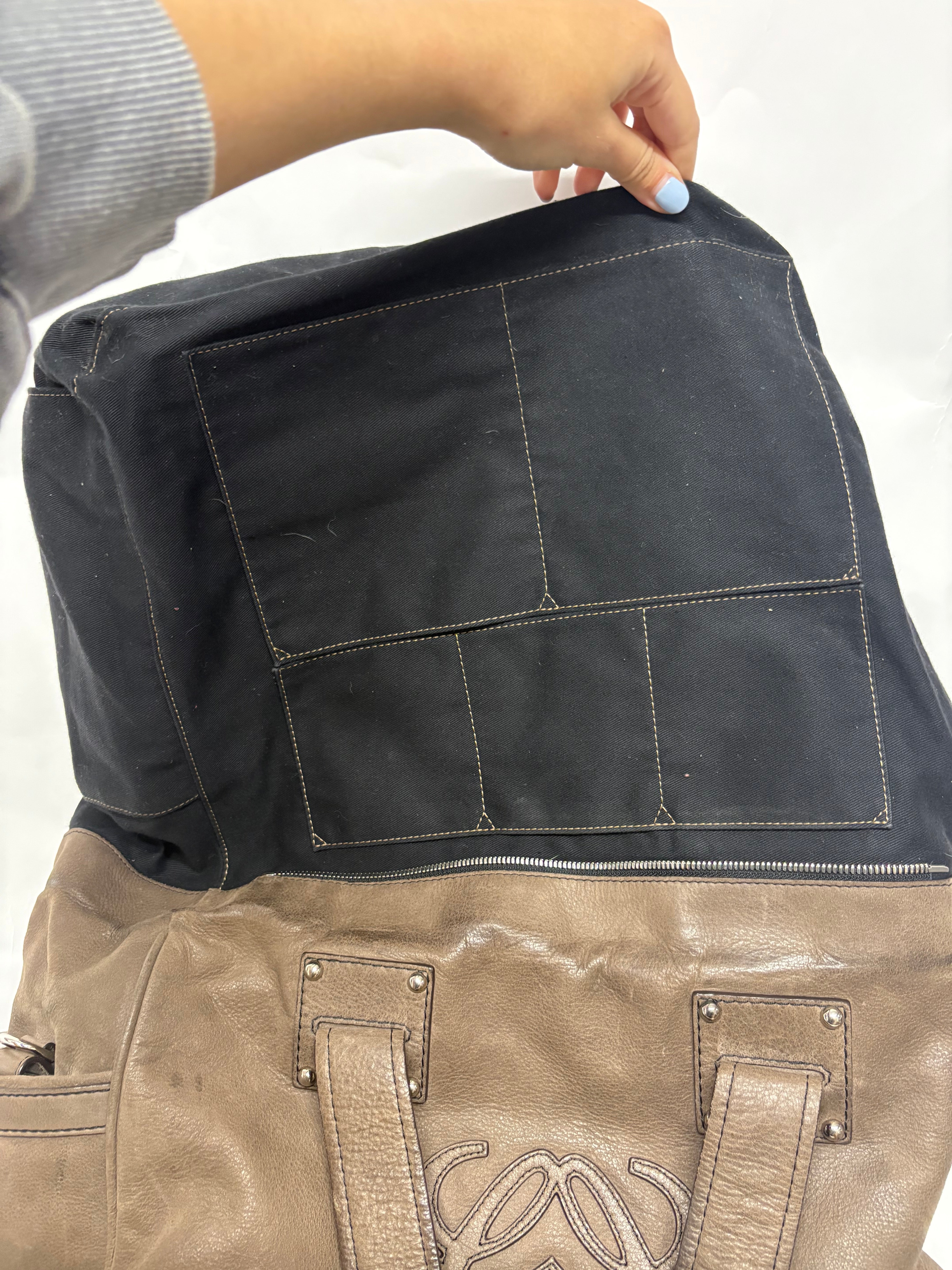 Loewe Tote Grande Piel Taupe Anagram con correa borlas extra