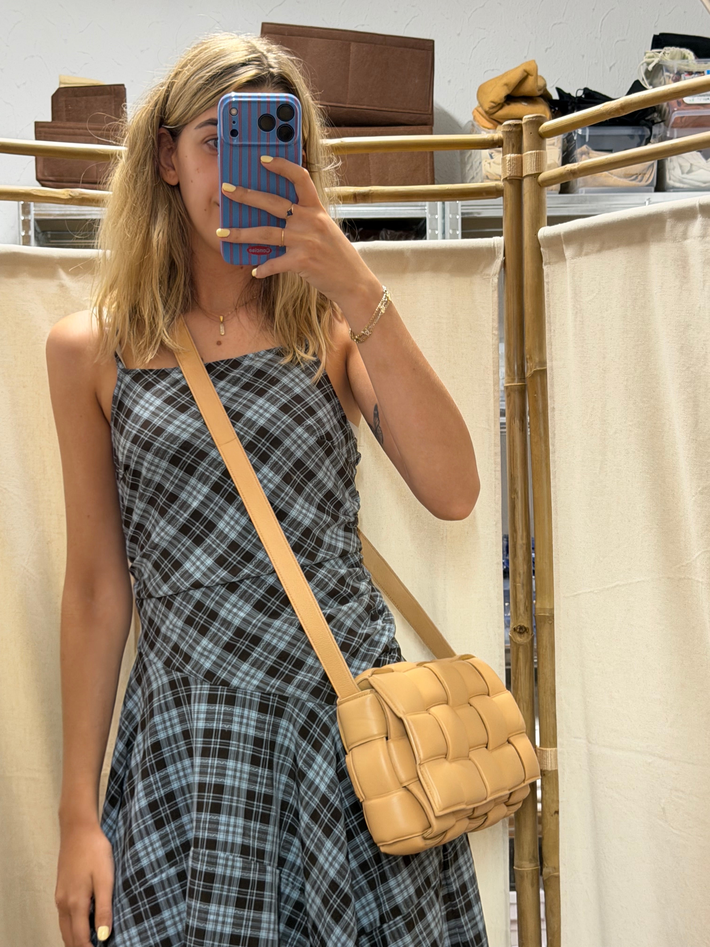 Bottega Veneta Cassette Intrecciato Nude/Beige