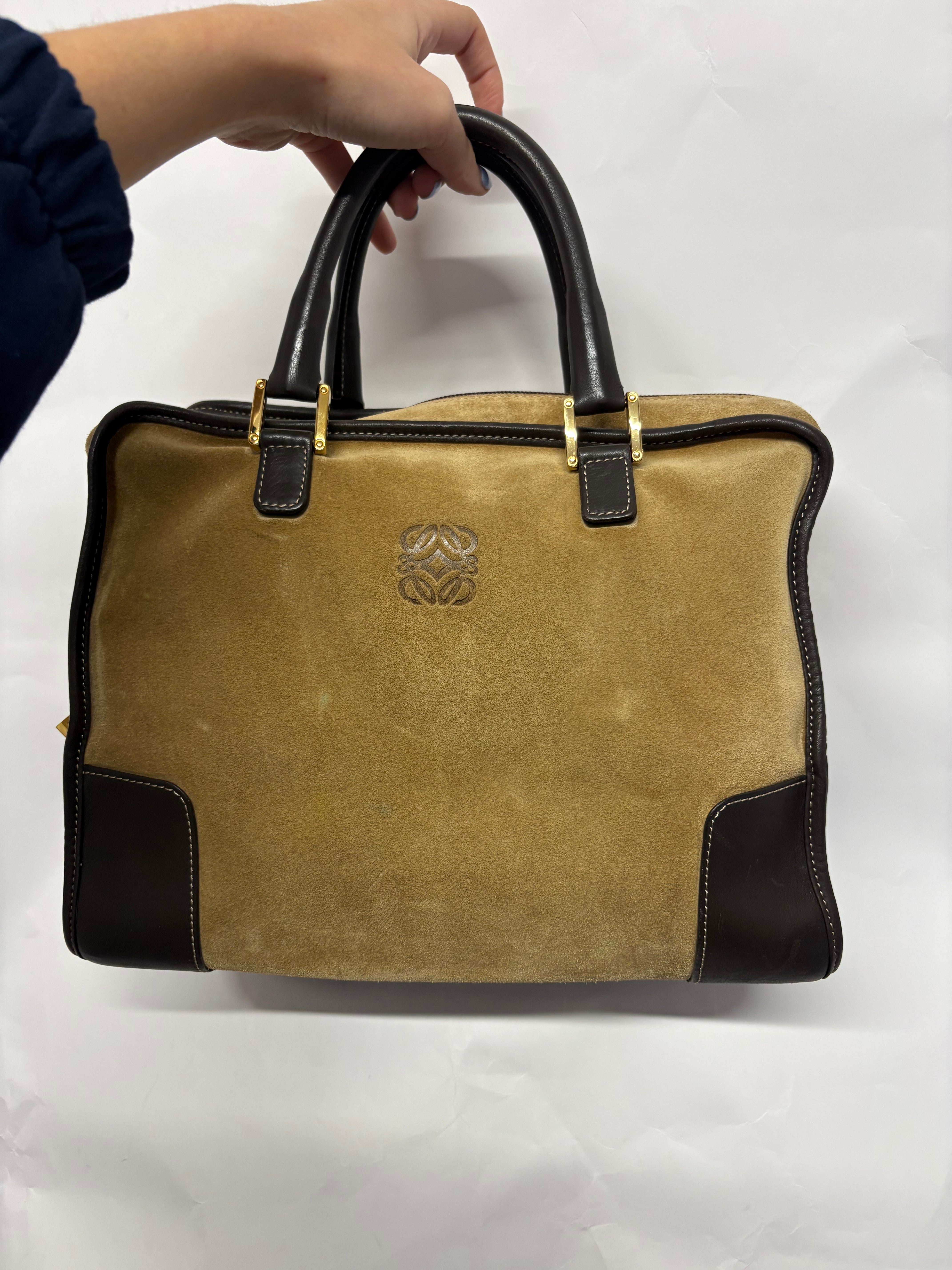 Loewe Amazona ante oro 32 marrón con bandolera extra