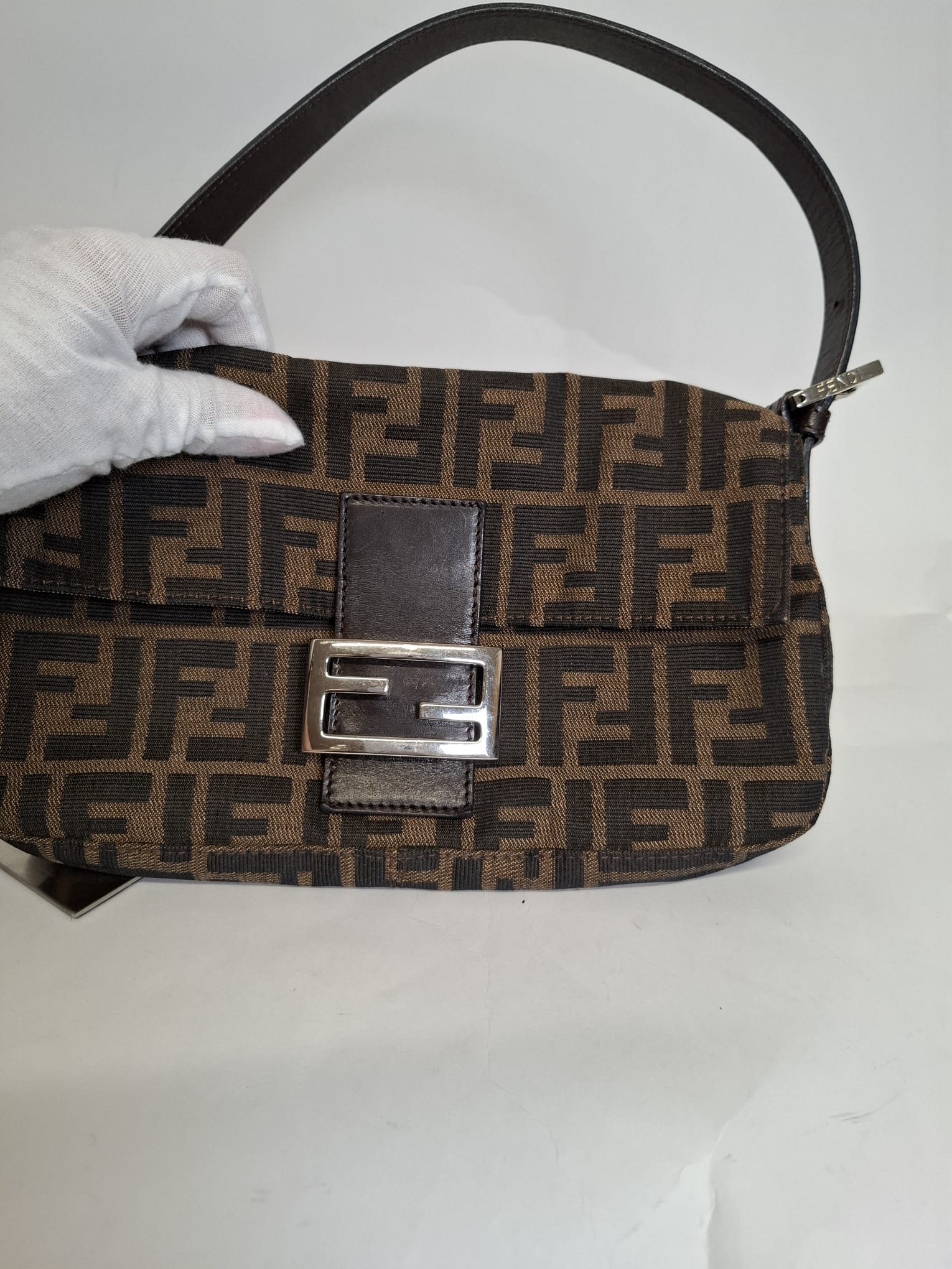 Fendi Mamma Baguette Lona Zucca y Piel Marrón