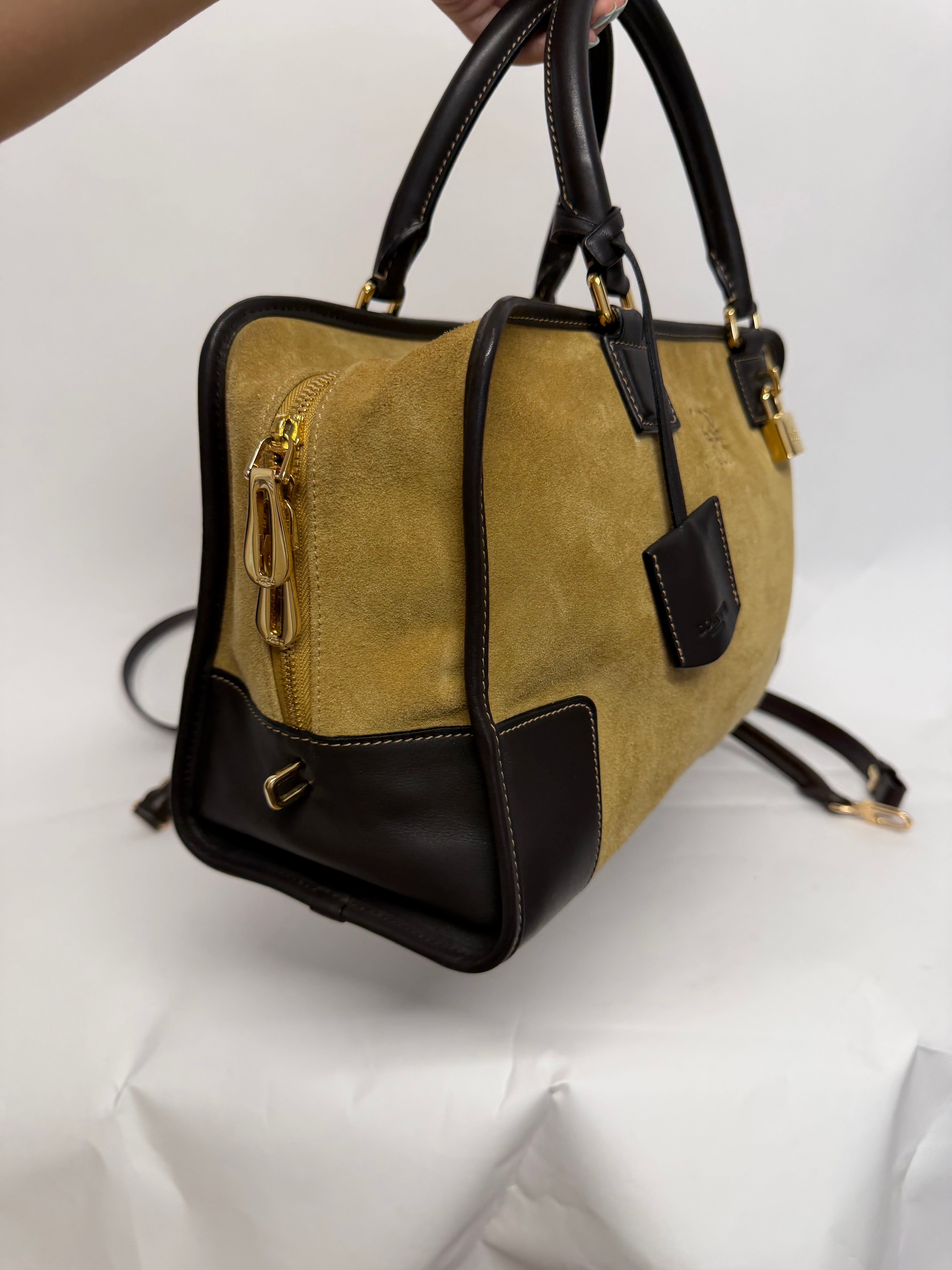Loewe Amazona 36 Ante Oro — Modelo Nuevo