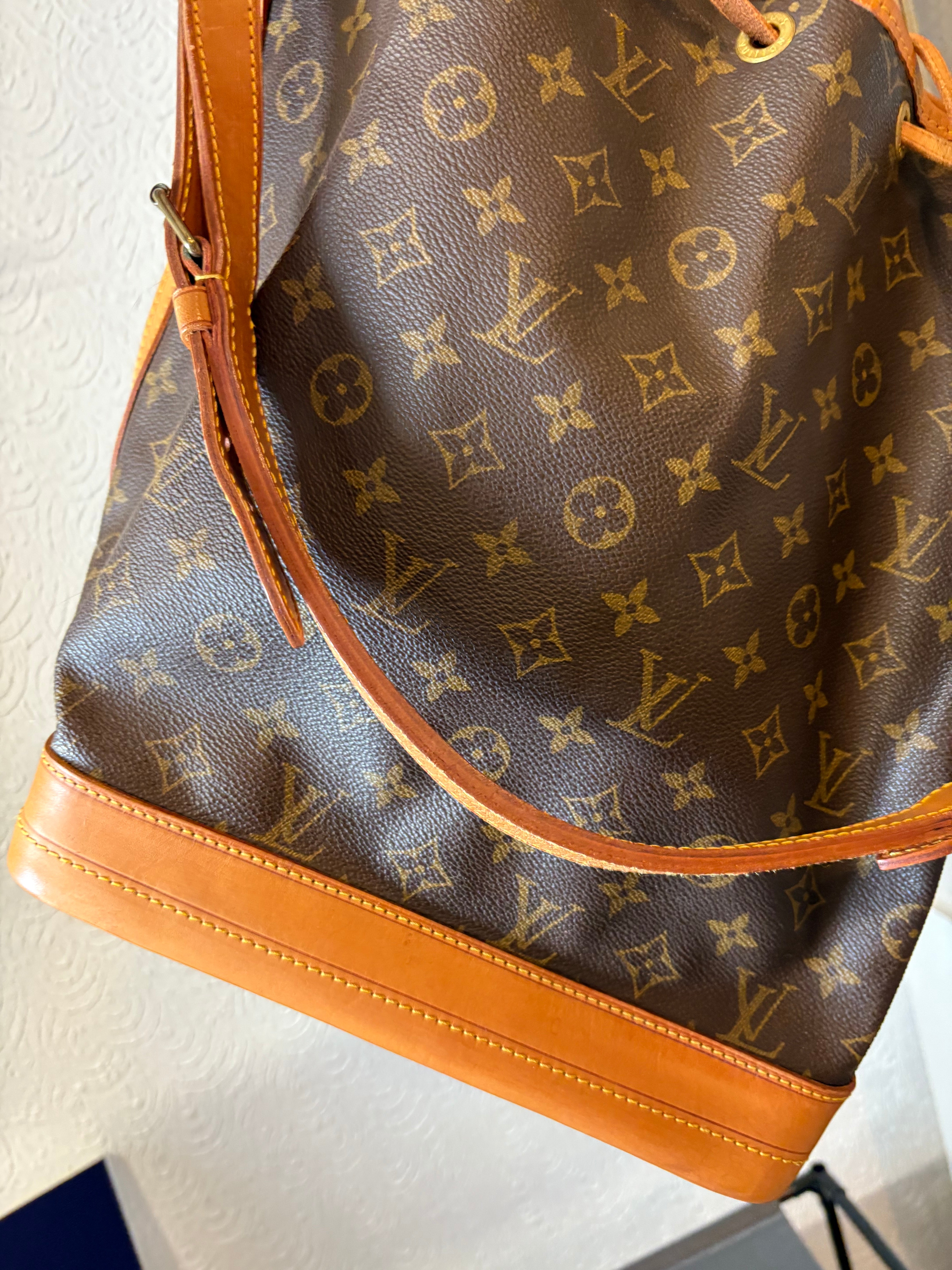 Louis Vuitton Noe clásico monogram canvas